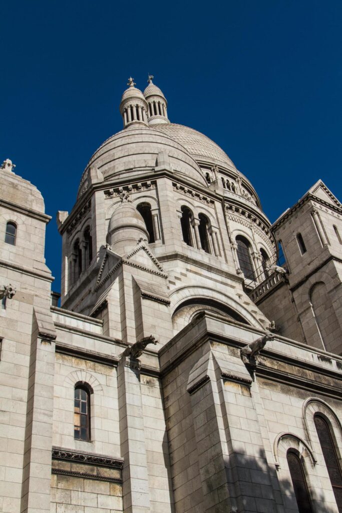 The external architecture of Sacre Coeur, Montmartre, Paris, France Stock Free