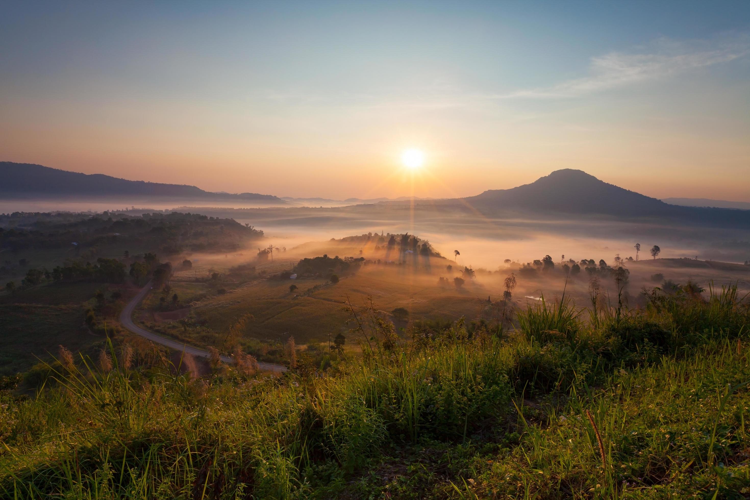 Misty morning sunrise in Khao Takhian Ngo View Point at Khao-kho Phetchabun,Thailand Stock Free