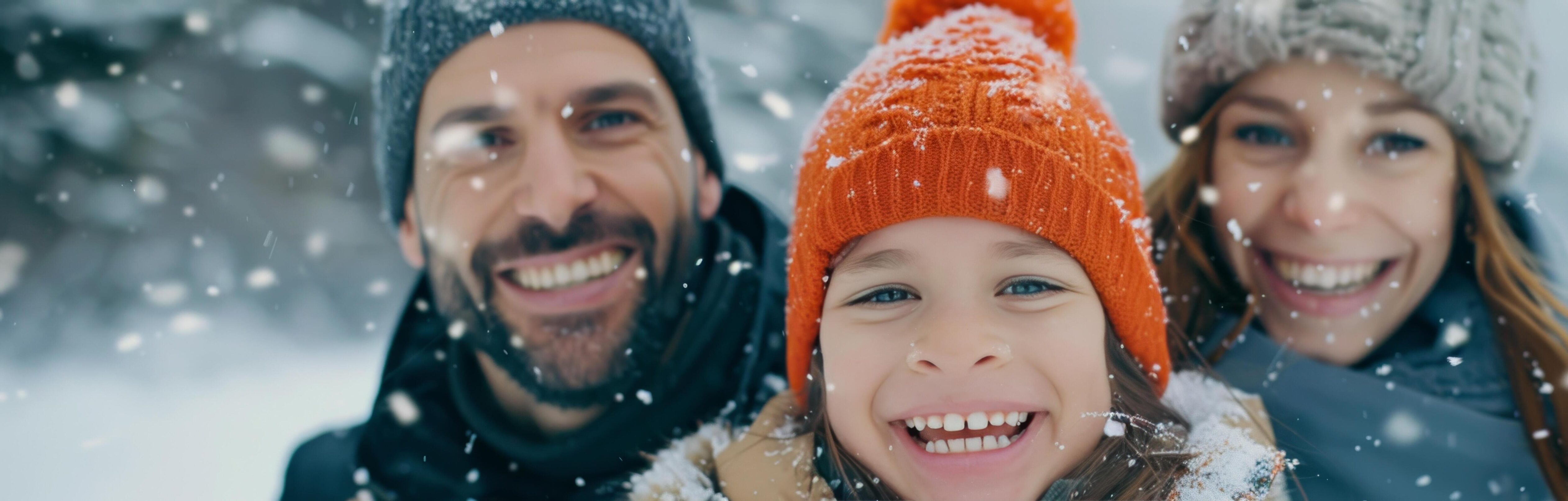 Happy Family In Winter Snow Stock Free