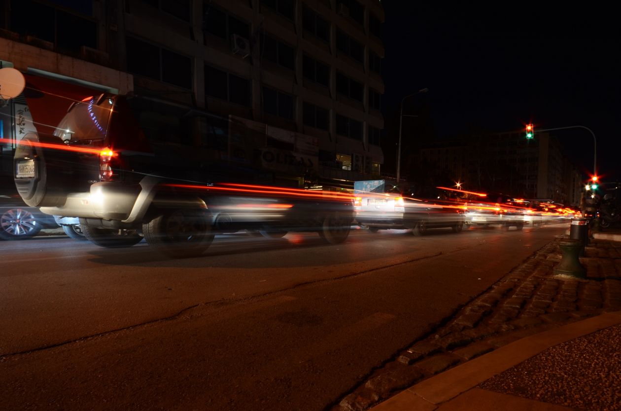 Cars at night Stock Free