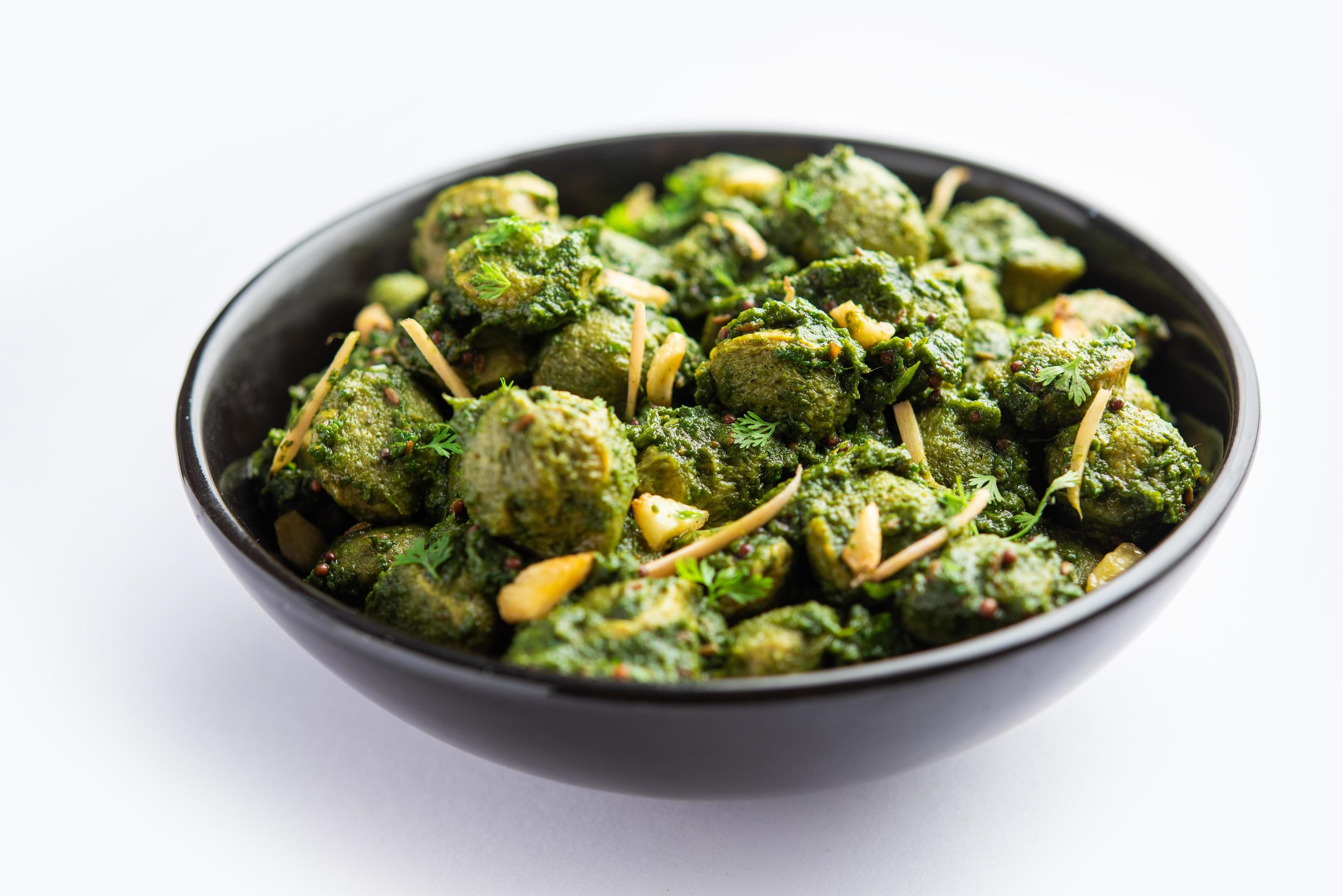 Soya Chunks Palak curry also known as Spinach Soyabean chunks sabzi or sabji, Healthy Indian food Stock Free