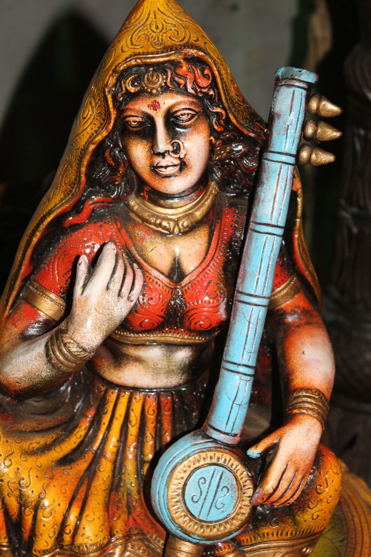 Woman With Sitar Colorful Artifact Stock Free