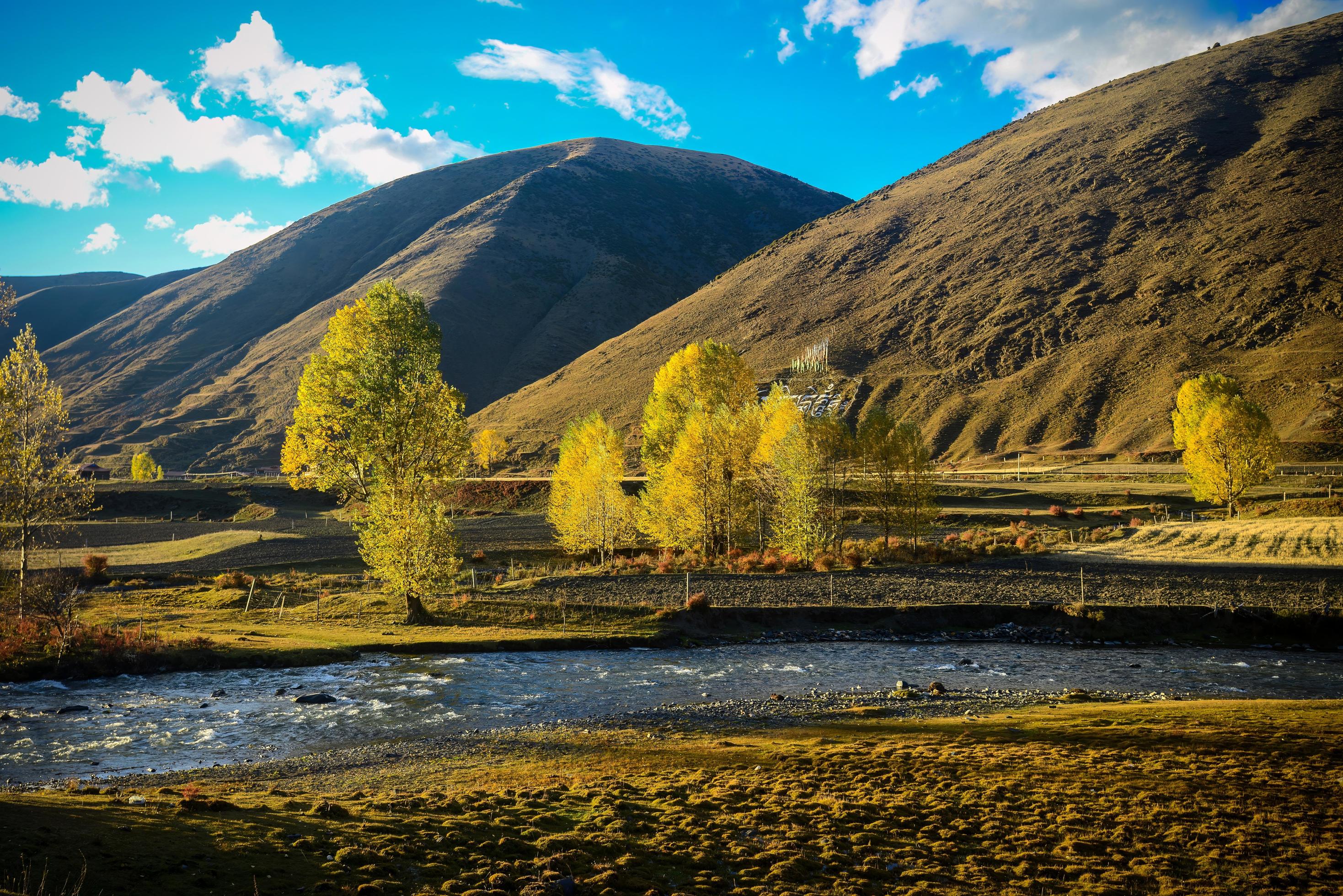 
									Spectacular scenery in the high mountains of western Sichuan, China, with different seasons Stock Free