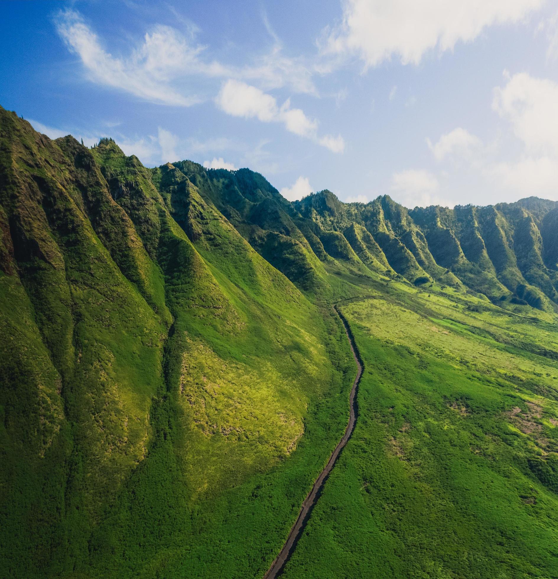 Green grassy mountains in Hawaii Stock Free