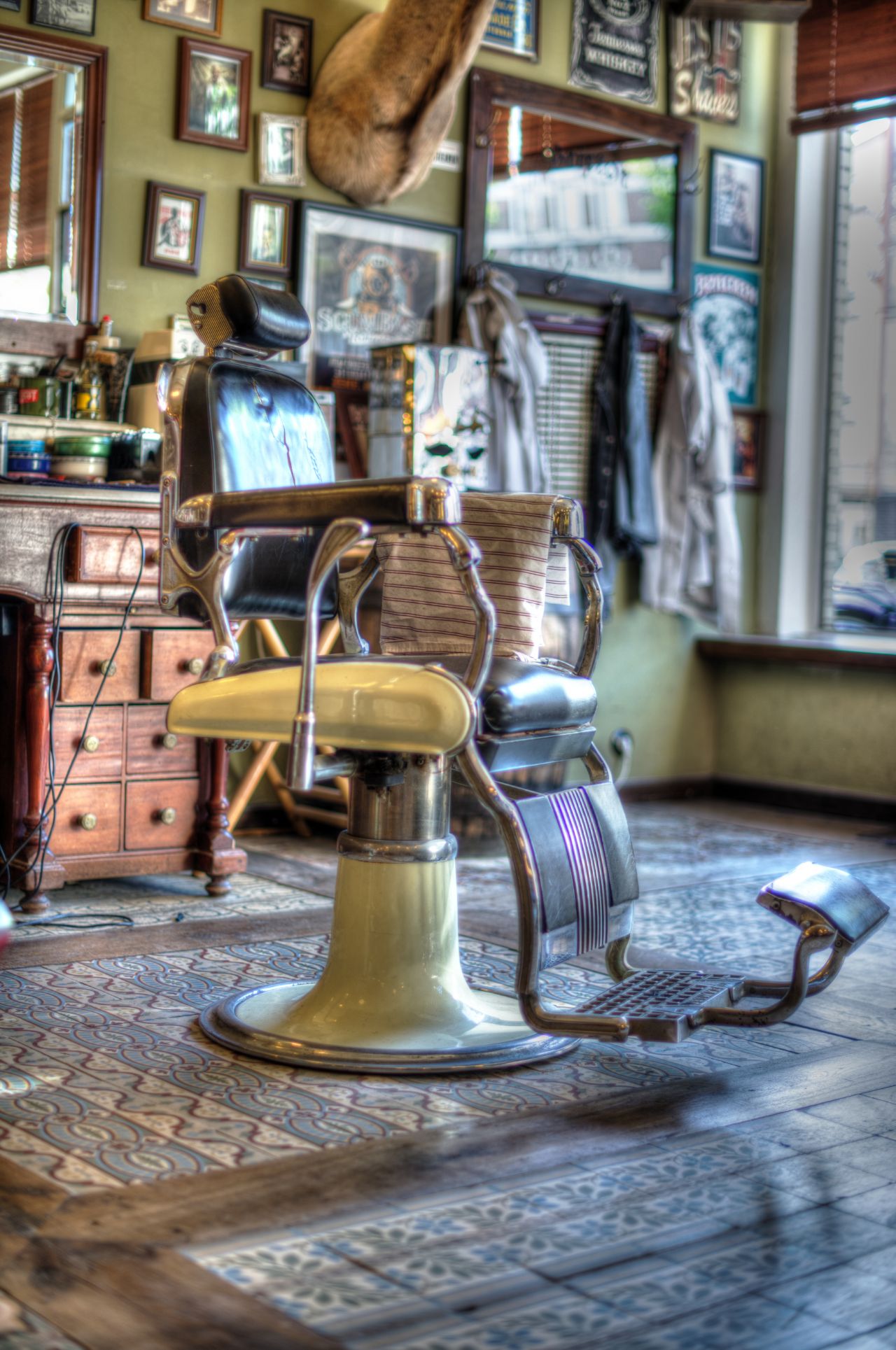 Barber chair Stock Free