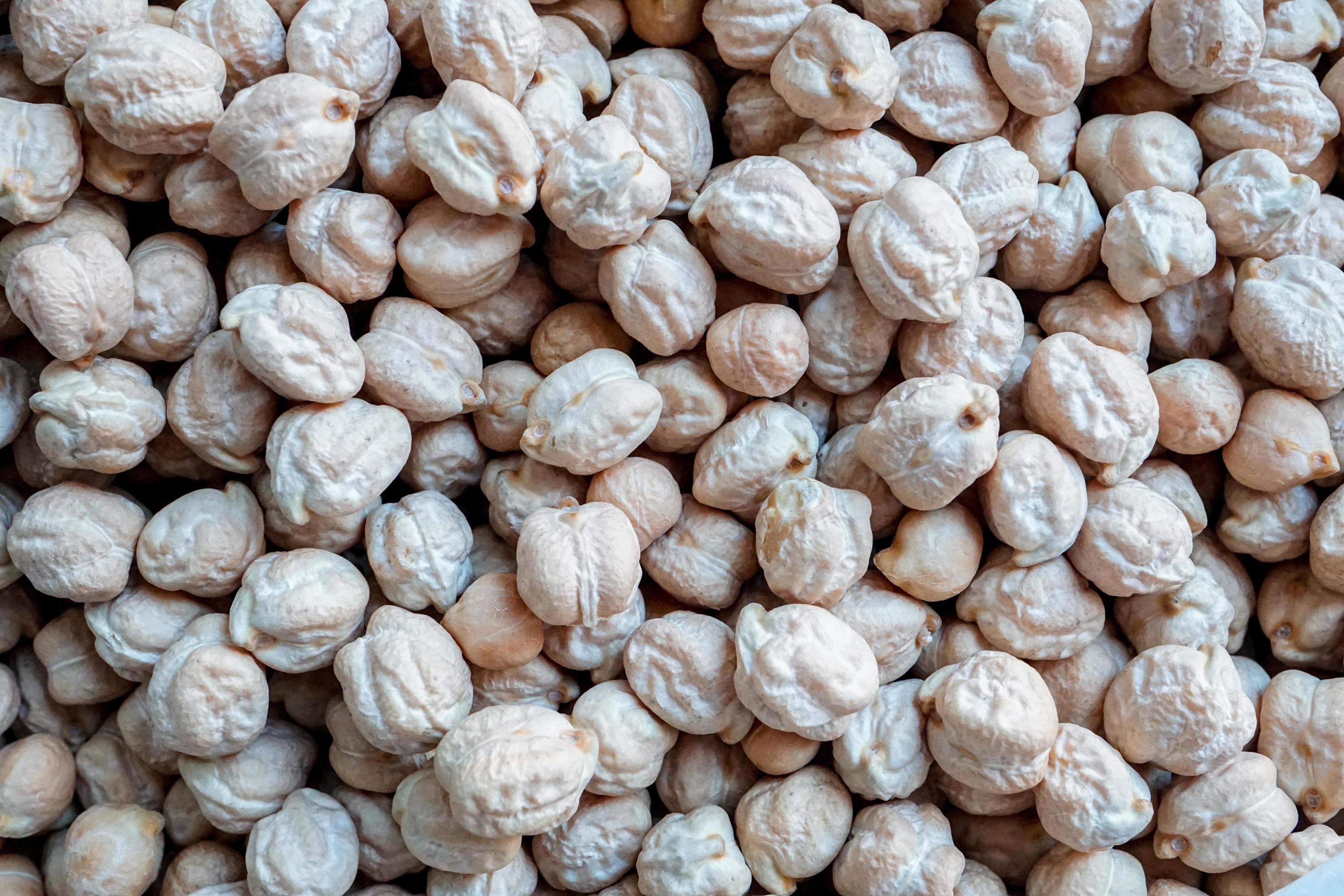 uncooked chickpeas background, mediterranean food Stock Free