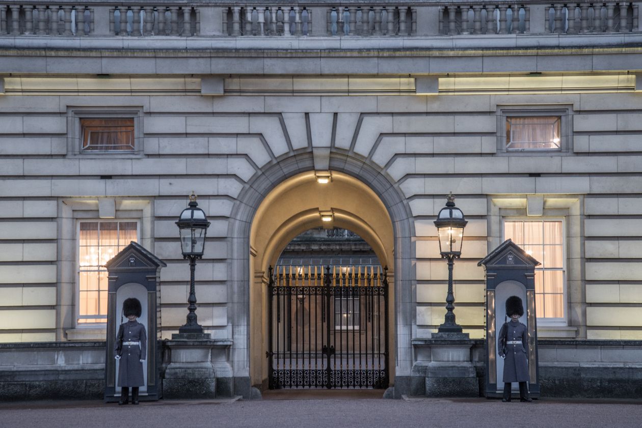 Buckingham Palace guards Stock Free