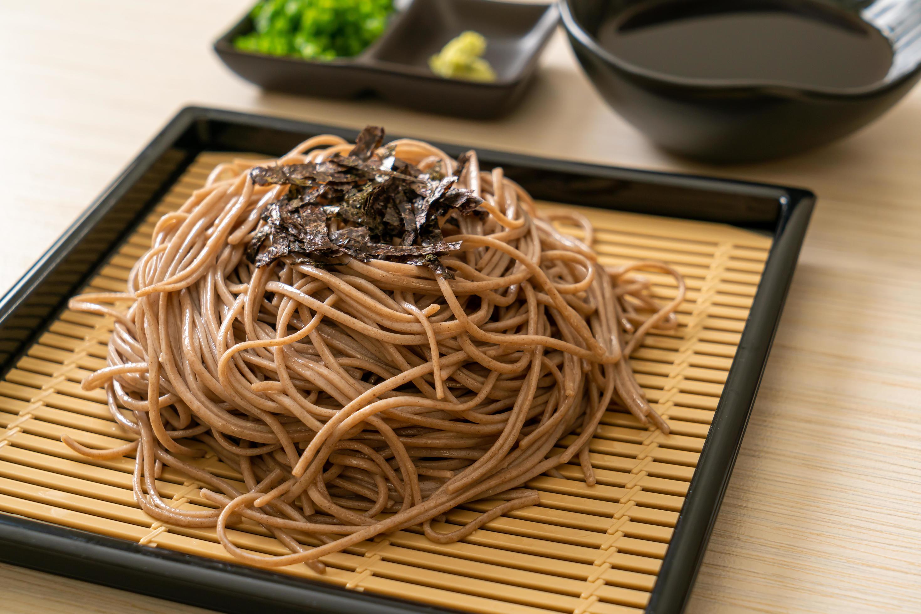 Cold buckwheat soba noodles or zaru ramen – Japanese food style Stock Free