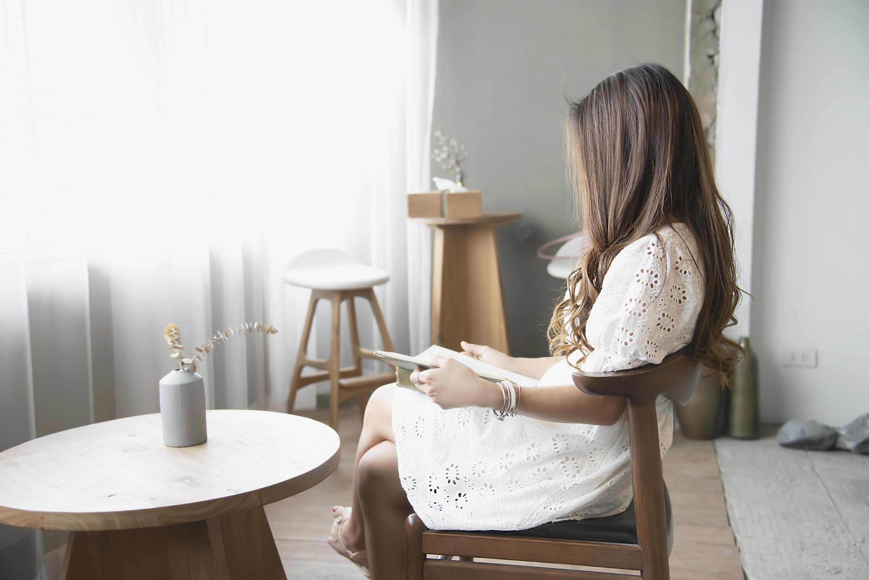 Lovely Asian lady portriat in coffee shop – happy woman lifestyle concept Stock Free