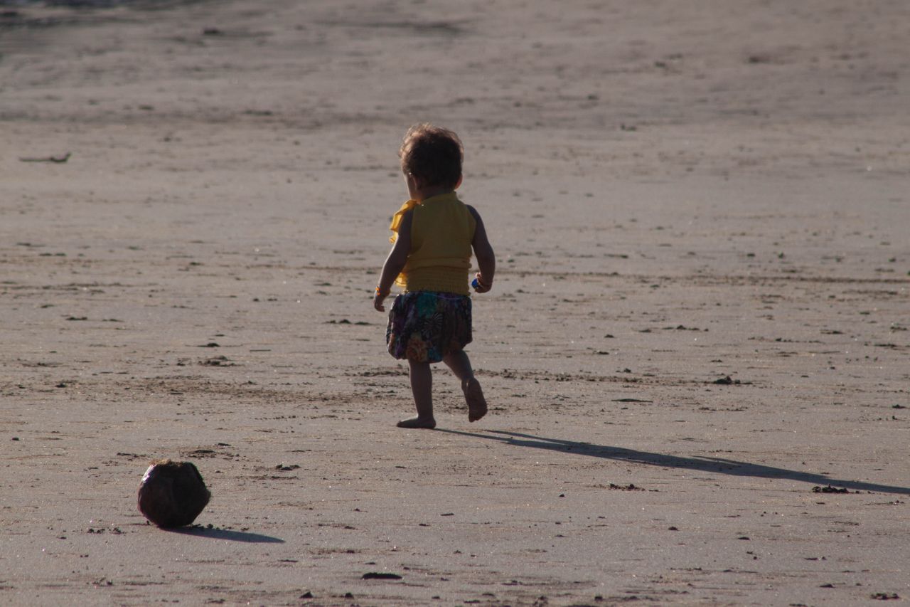 Child Walking Beach Sands Stock Free