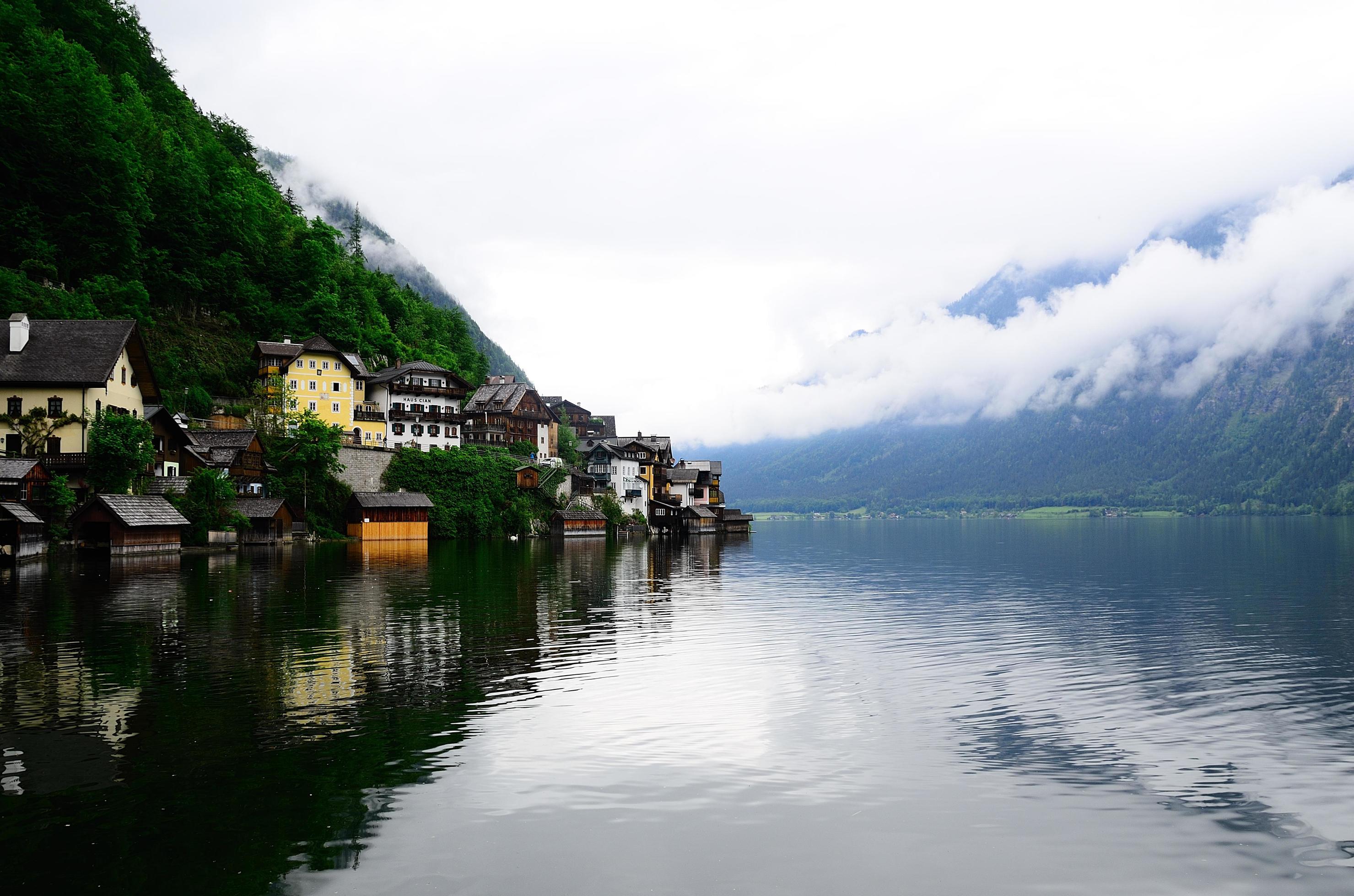 Lake Hallstatt and houses Stock Free