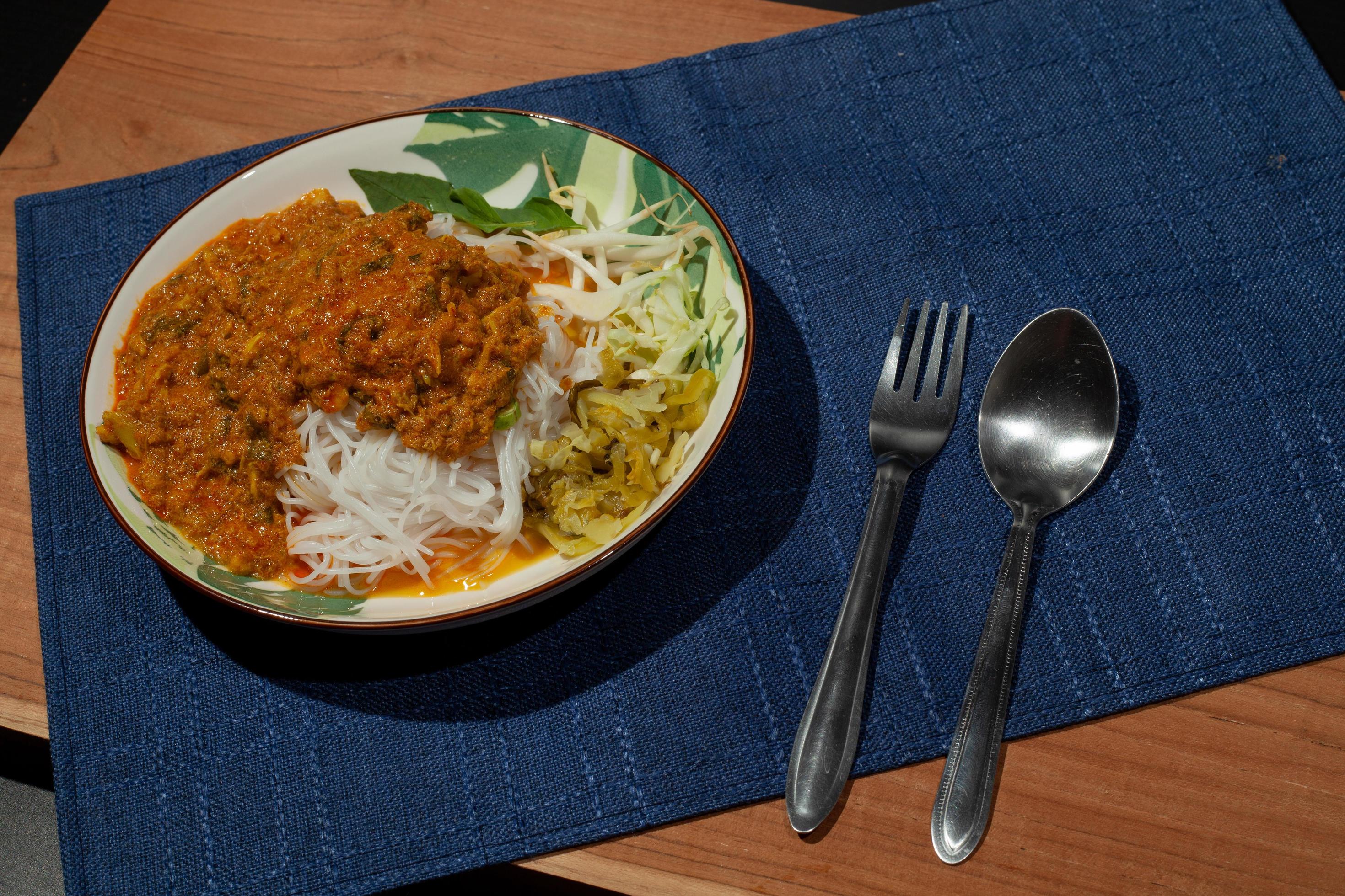 Thai food Crabmeat Curry with Fermented Rice Noodle Stock Free