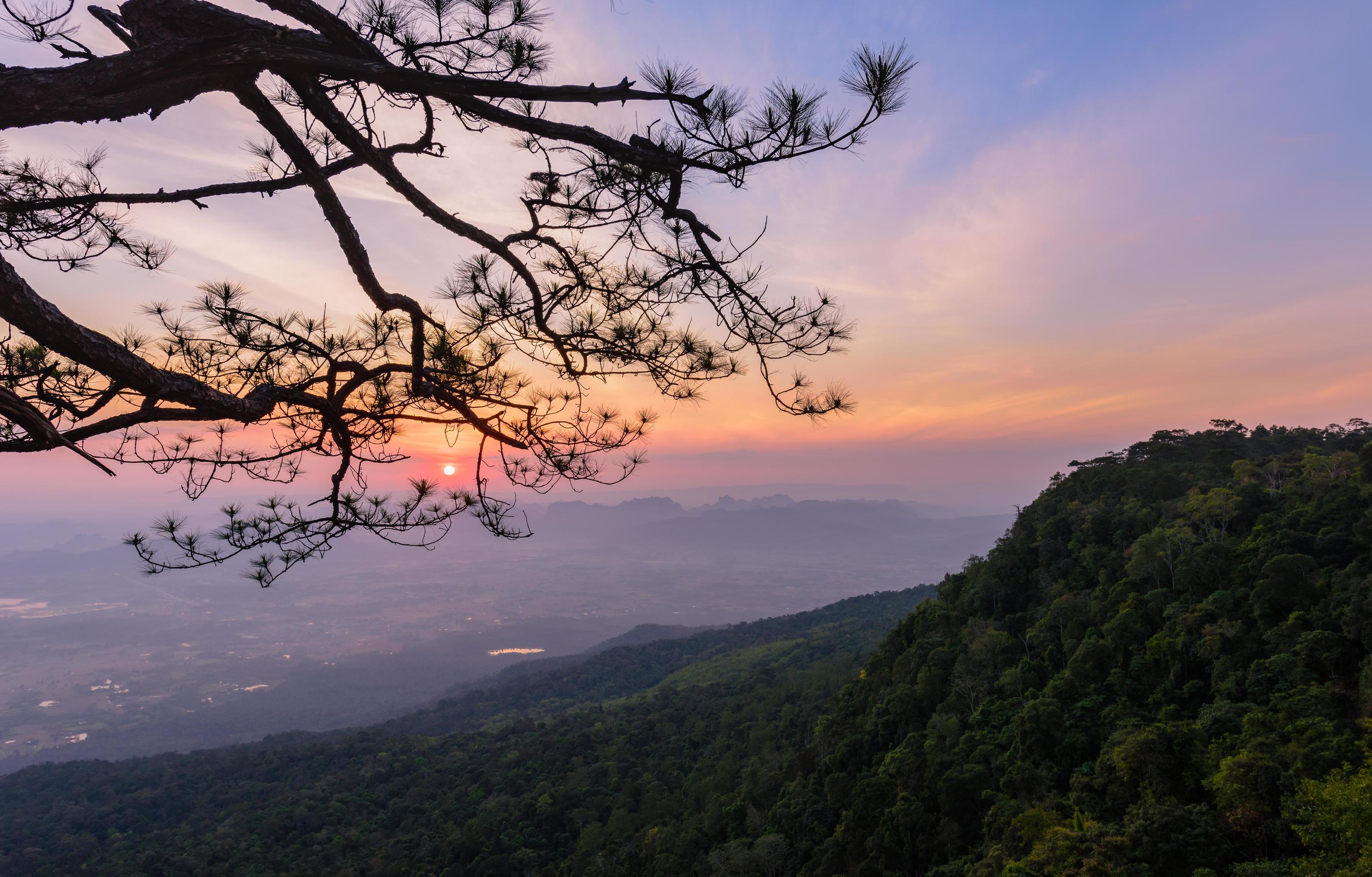 beautiful sky with sunrise at Nok Aen cliff Stock Free