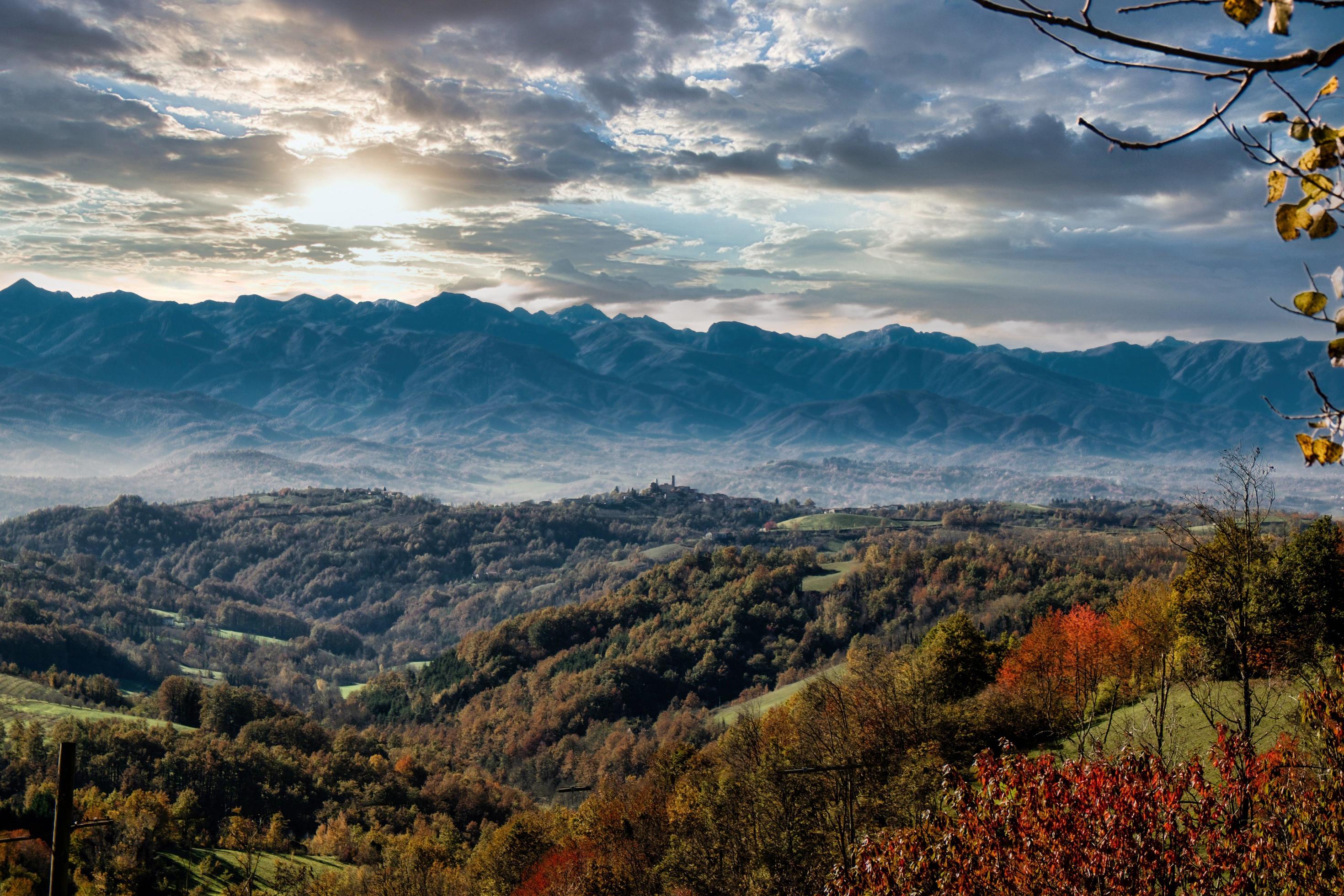 autumn landscapes of the Piedmontese Langhe with its colors and hills near Alba, in the province of Cuneo Stock Free