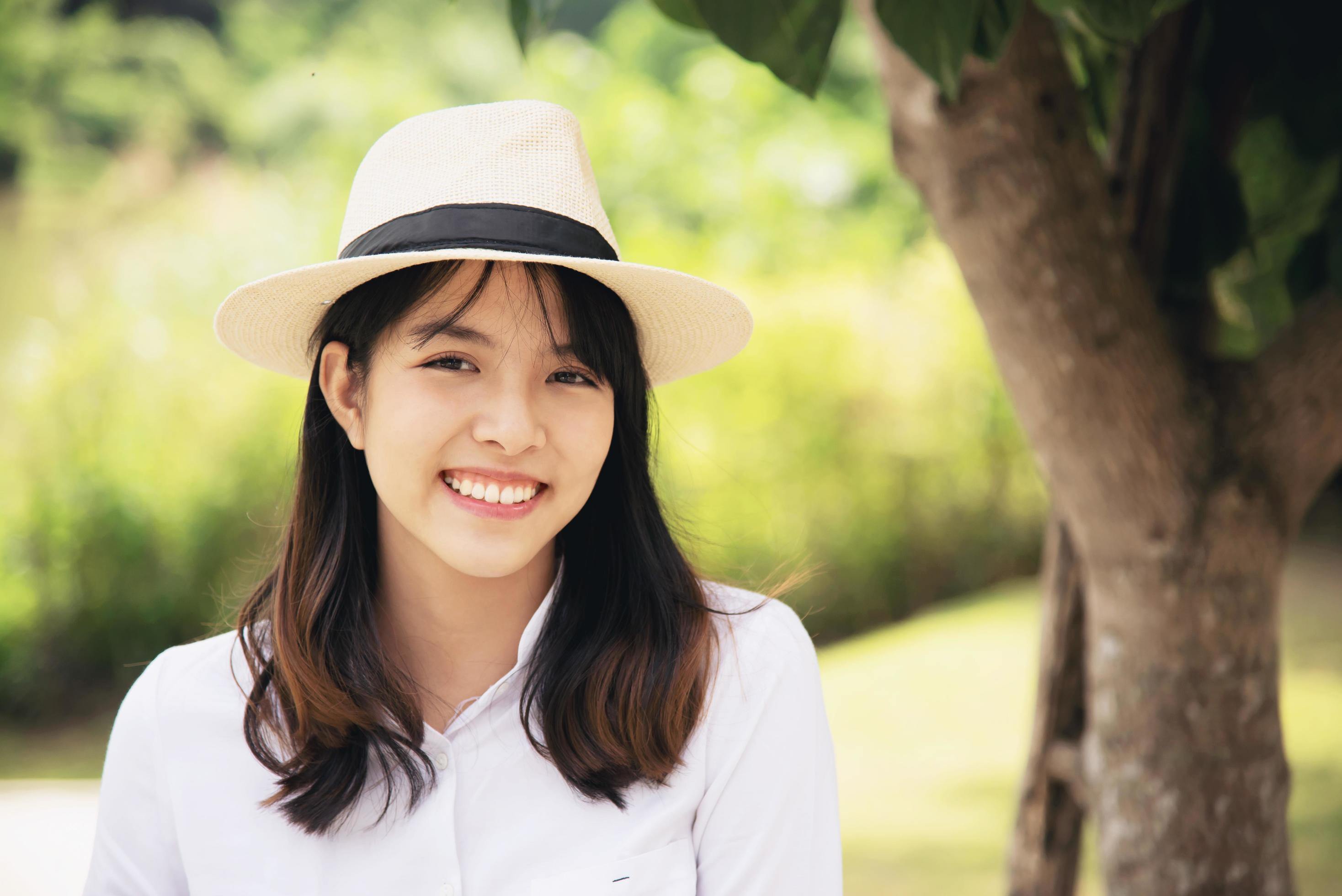 Portrait beautiful lovely young girl lady in happy lifestyle – woman day celebration concept Stock Free