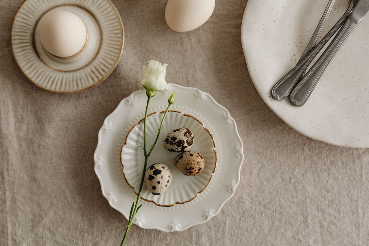 Easter Delights – Spring Flowers and Minimalist Tableware – Exclusive Free Stock Photos Stock Free