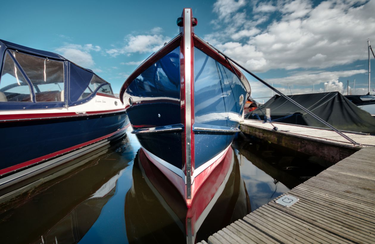 
									Docked boat Stock Free