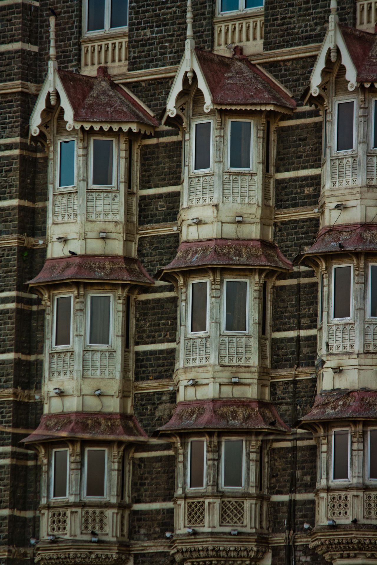 Old Building Windows Stock Free