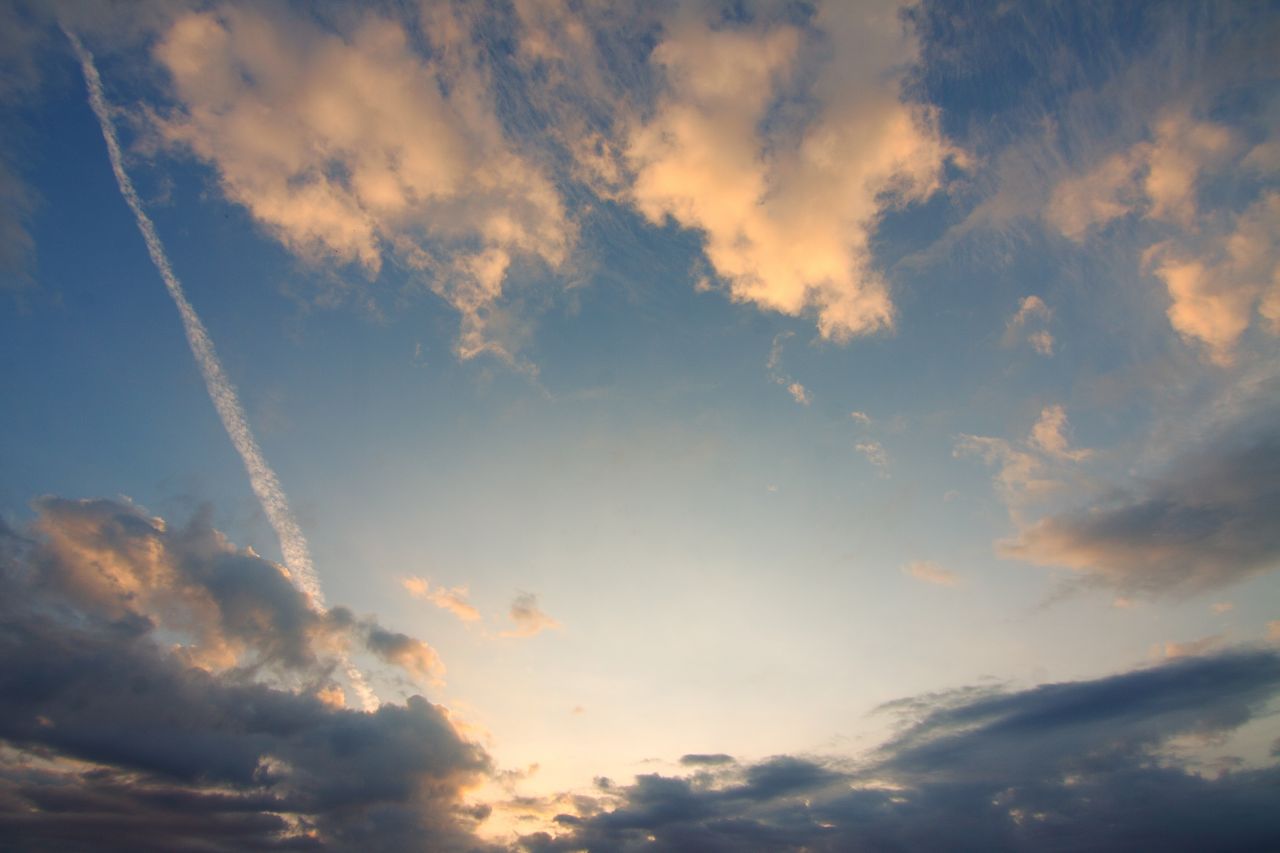 Cloud formation Stock Free