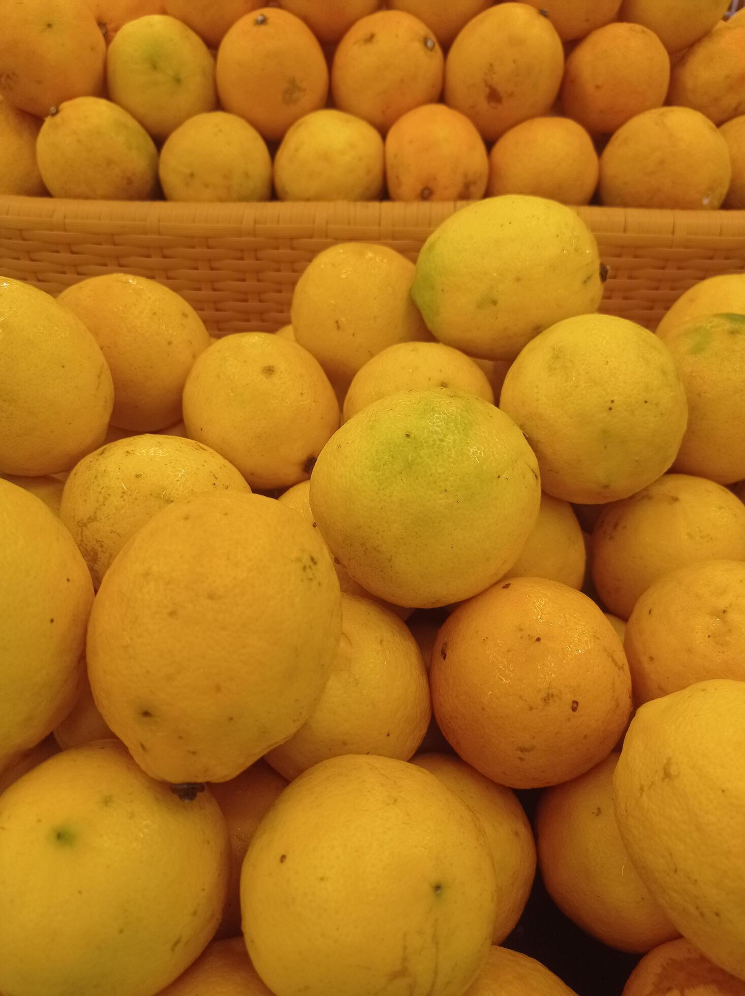 stack of fresh lemons, vitamin c Stock Free