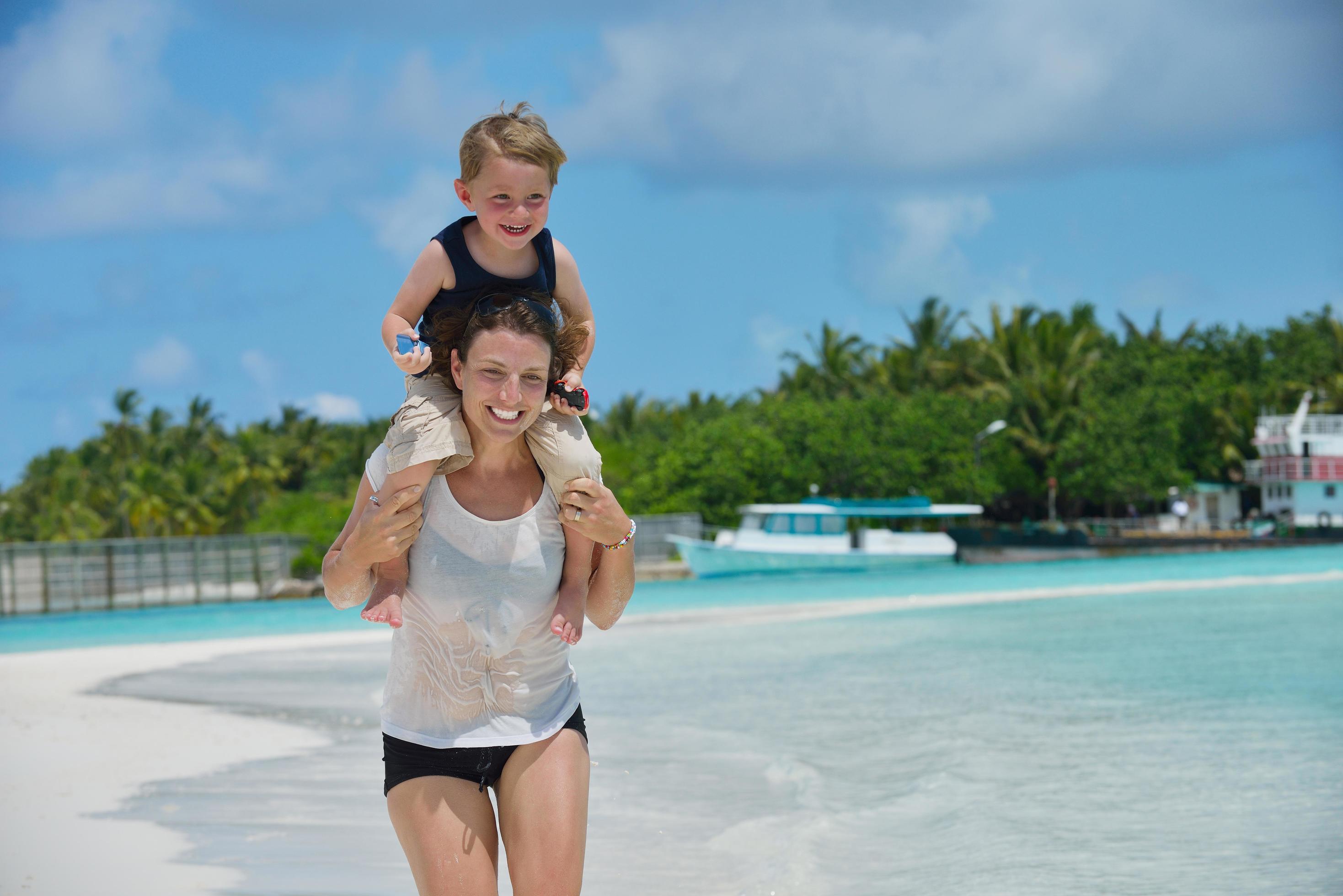 happy family on vacation Stock Free