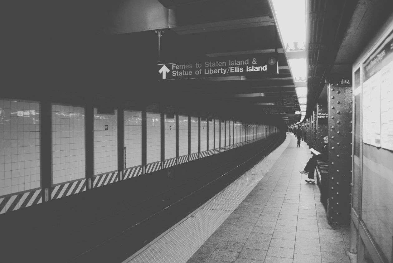 Waiting In The Subway Stock Free