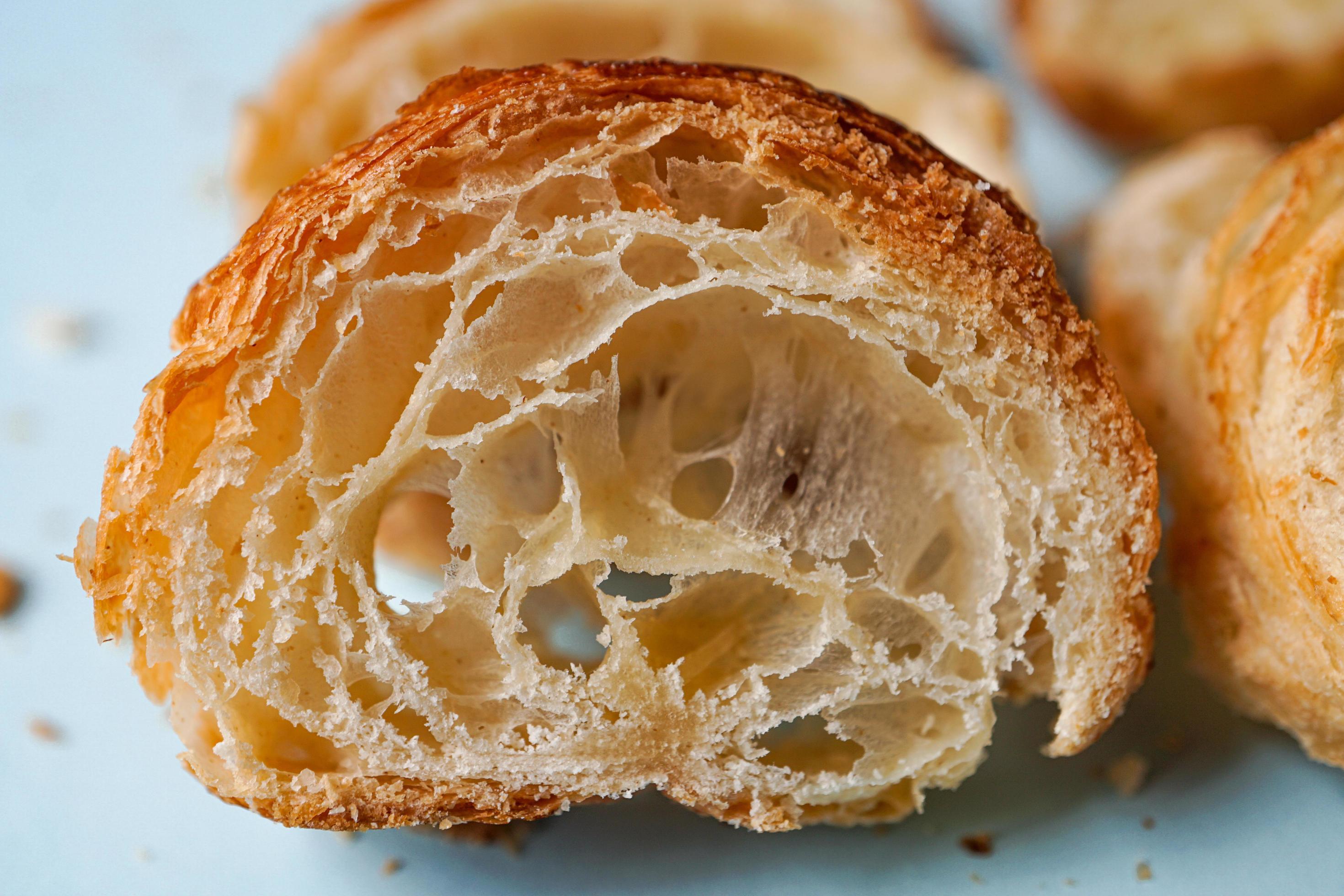 tasty croissant for breakfast or brunch, french food Stock Free