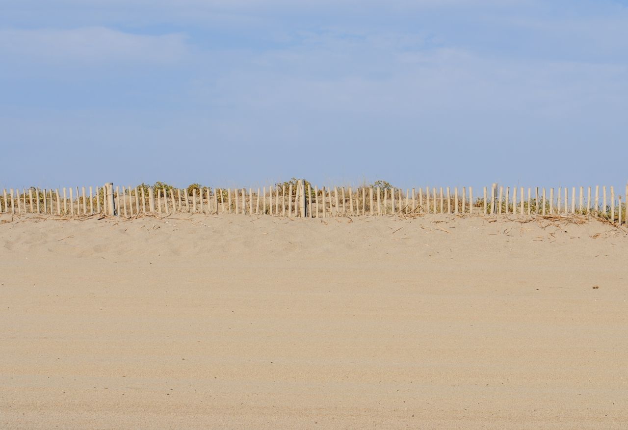 Fence at the beach Stock Free