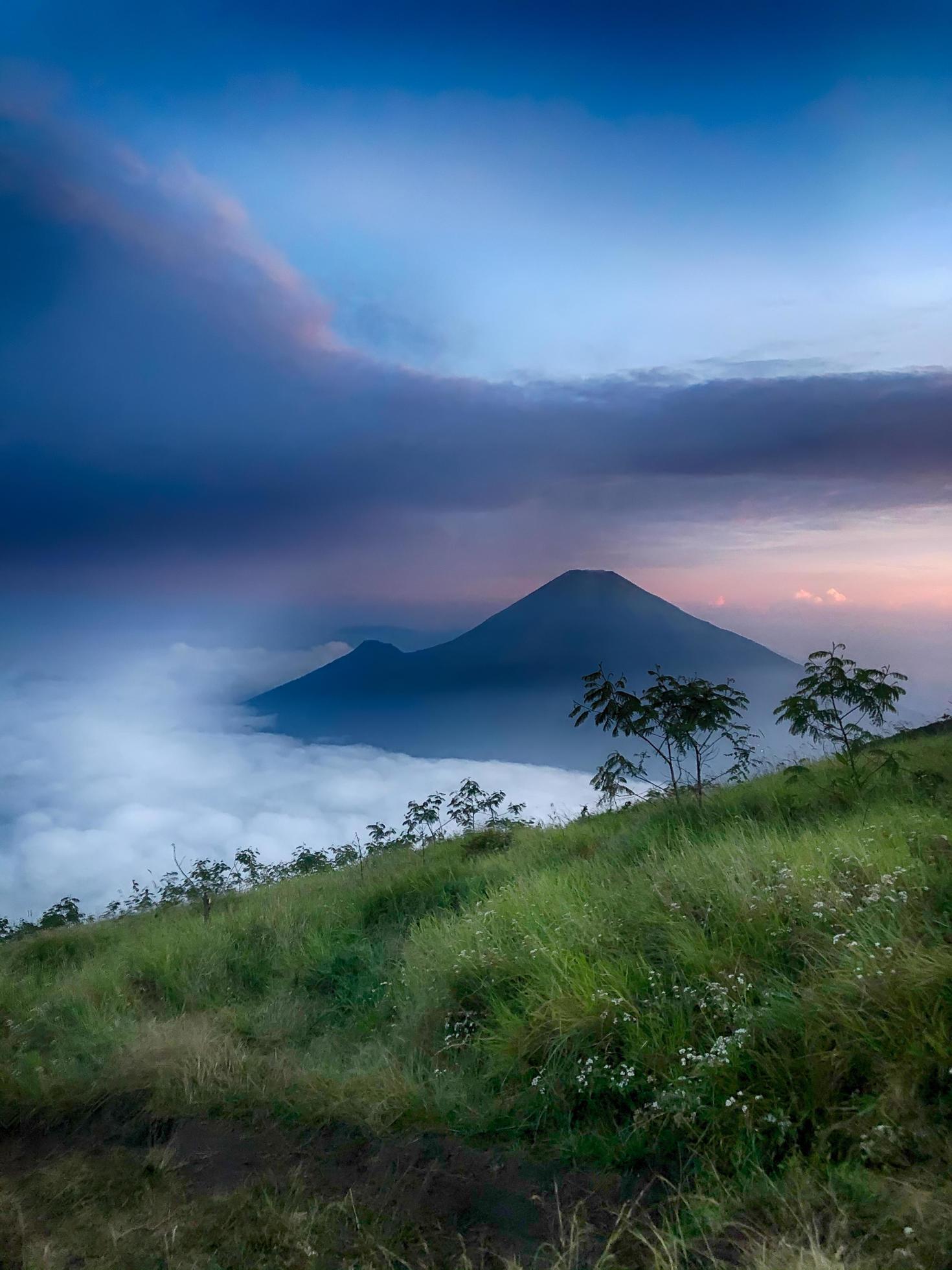 The view from the summit of Mount Sindoro Stock Free