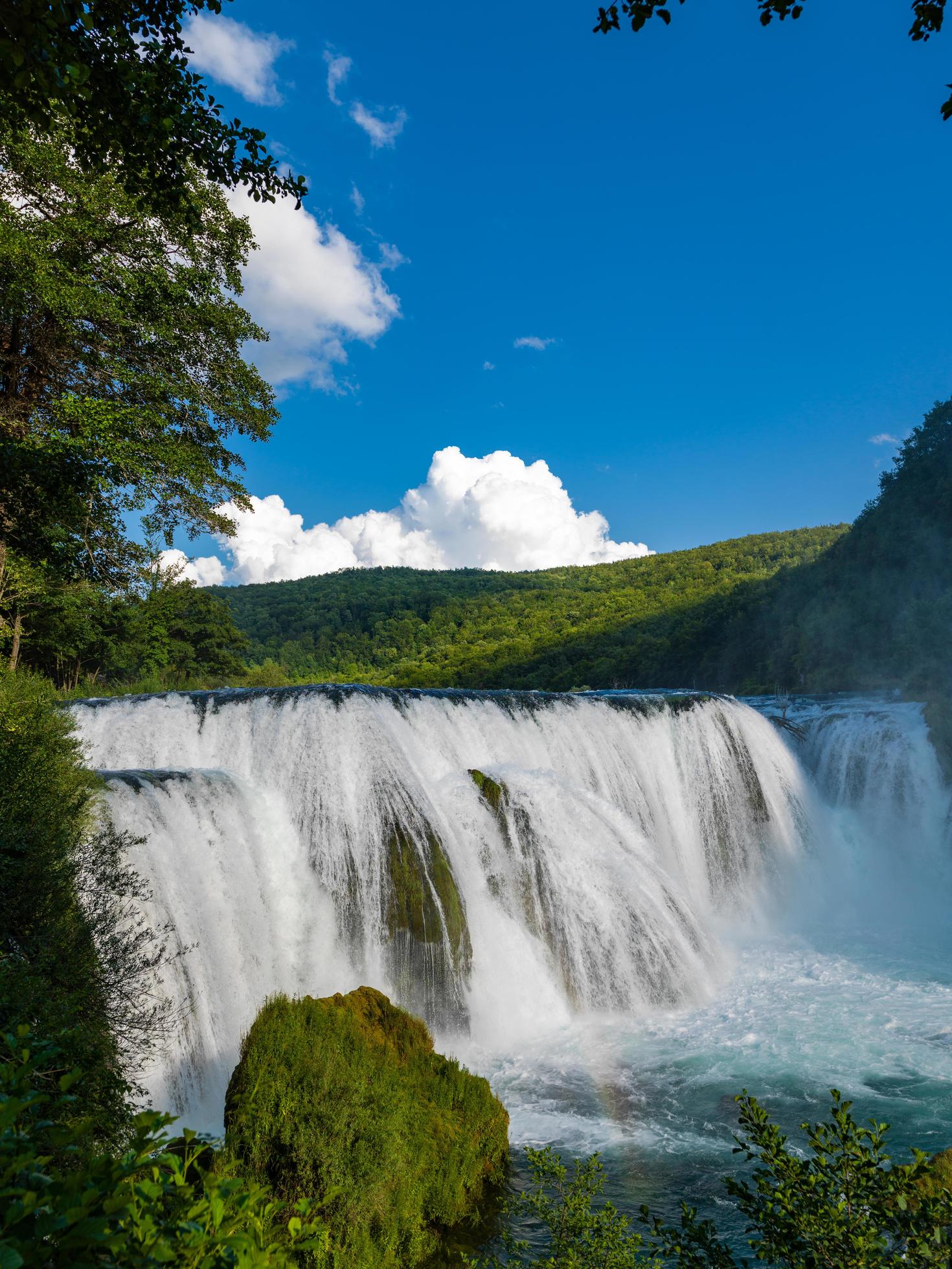 View of a waterfall Stock Free