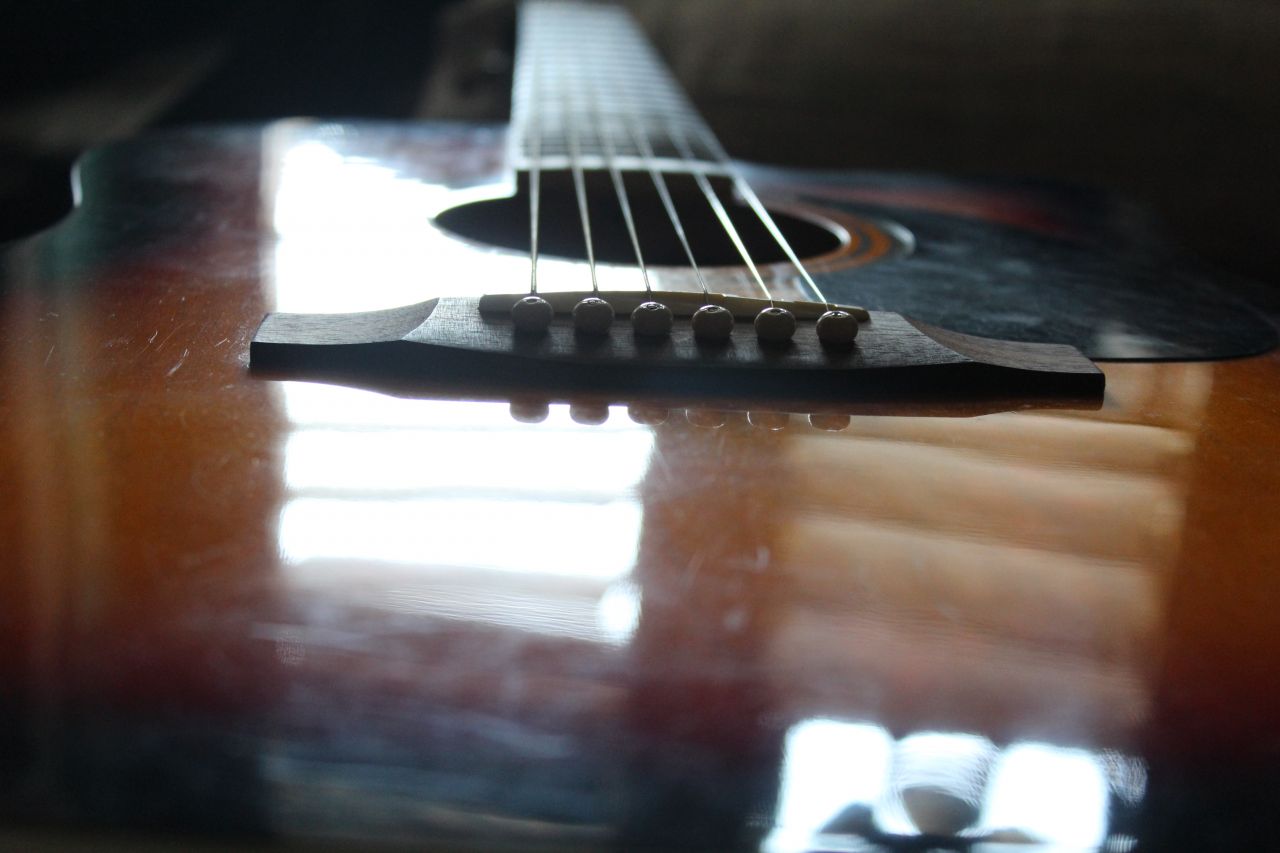 Guitar Reflection Window Stock Free