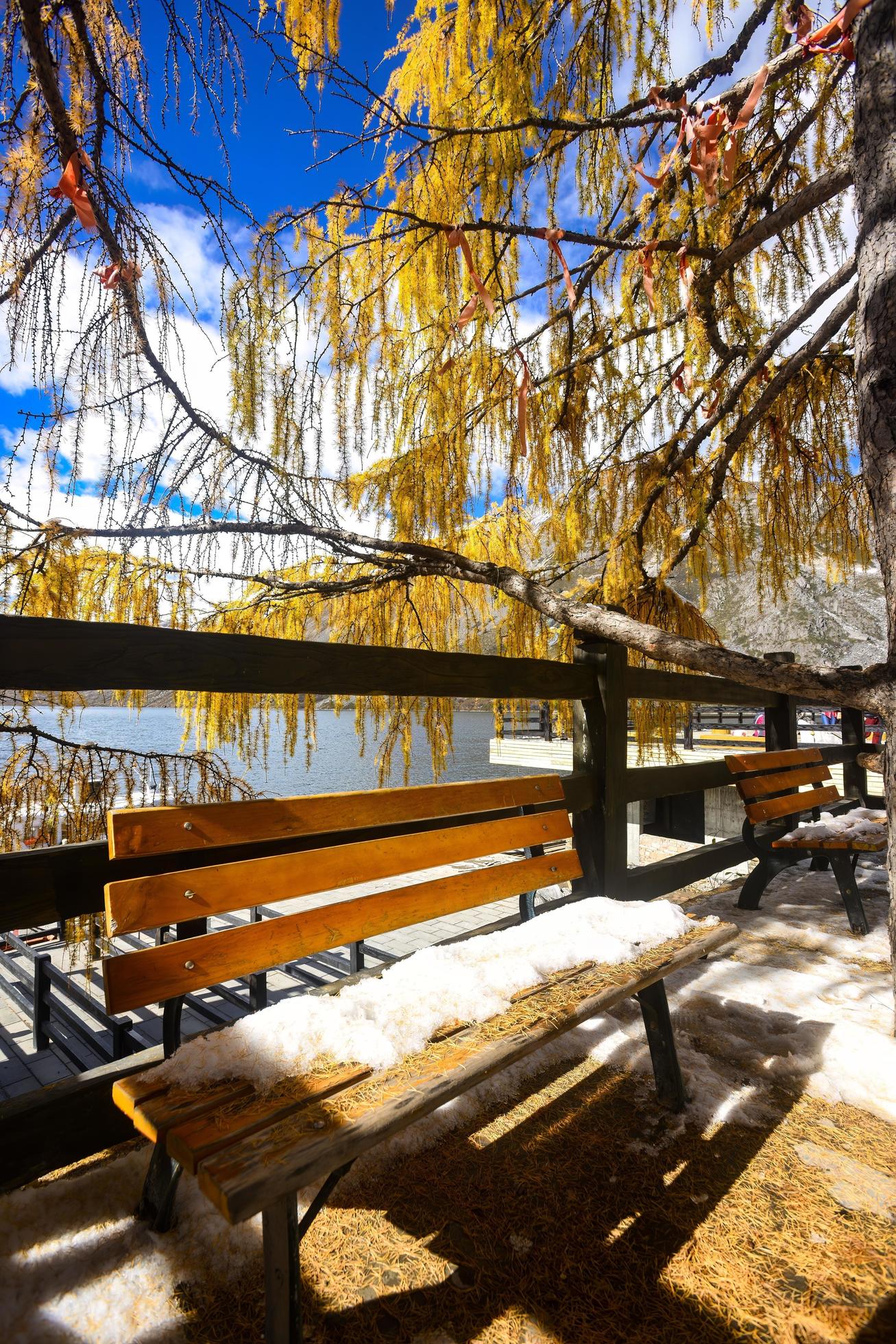 
									Spectacular scenery in the high mountains of western Sichuan, China, with different seasons Stock Free