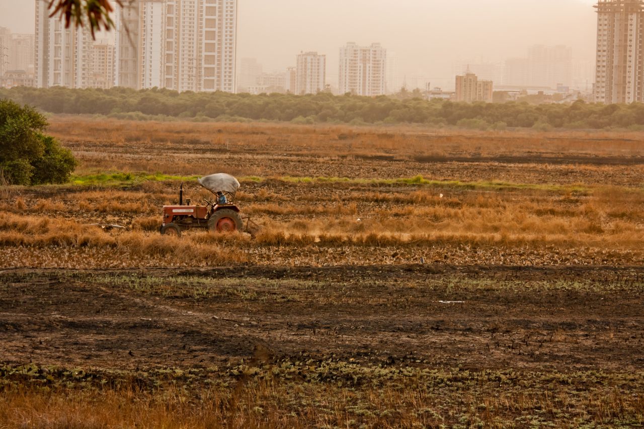 Tractor Stock Free