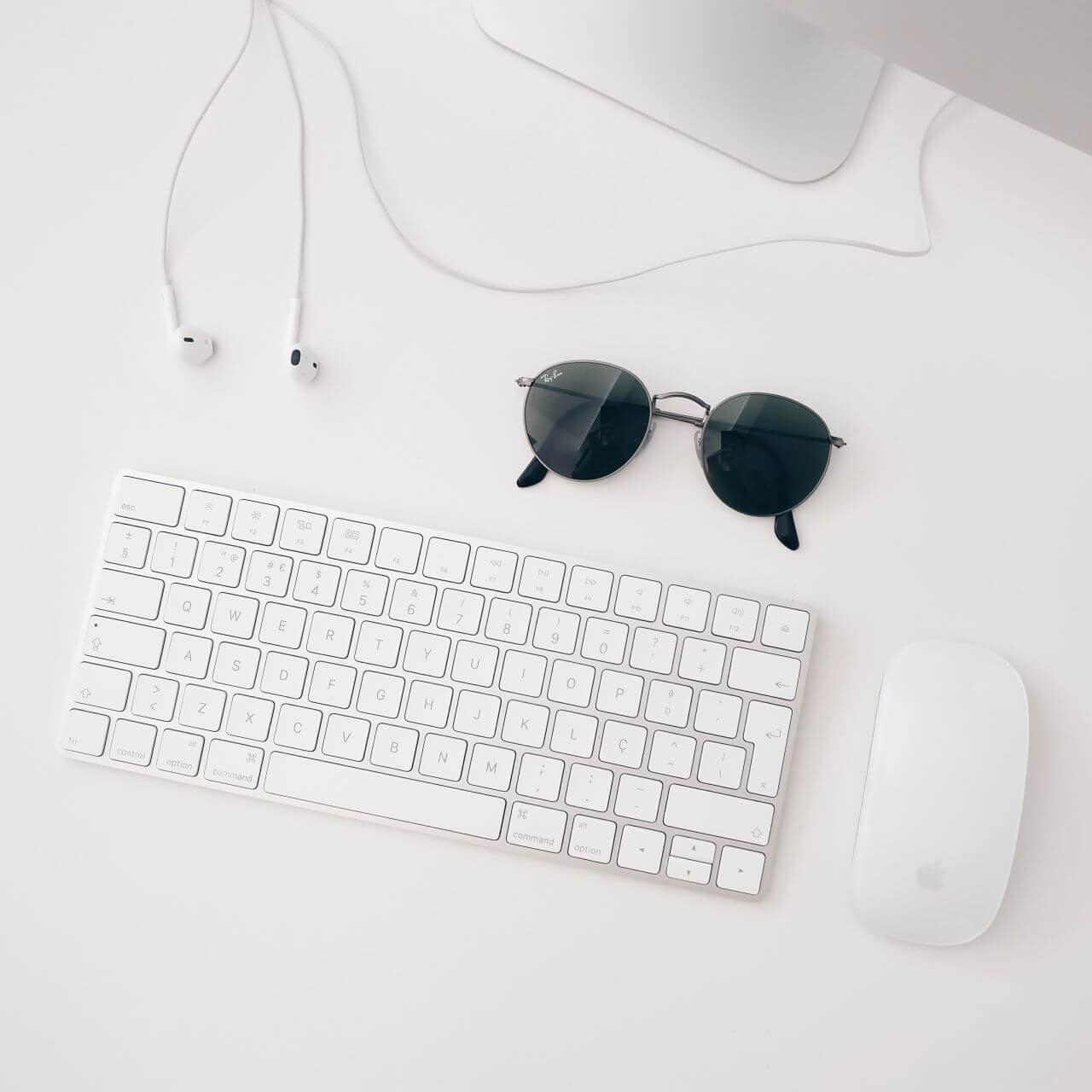 Minimal Mac Keyboard & Mouse Stock Free