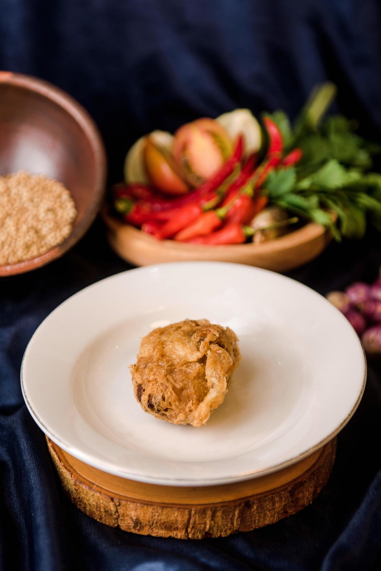 fried chicken on dish. Indonesia food Stock Free