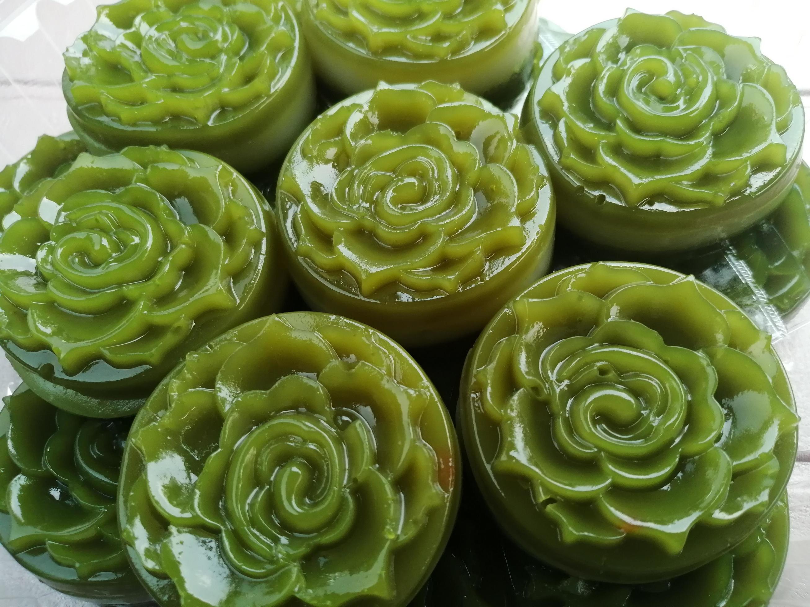 Thai dessert food green round flower pattern Thai dessert, food, green round flower pattern Stock Free