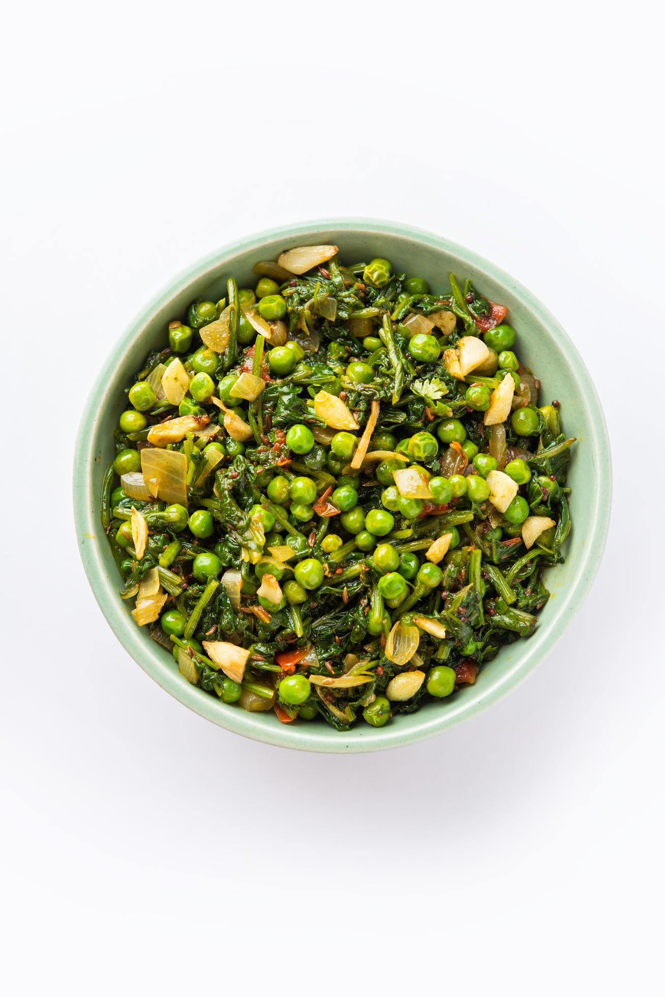 palak matar curry also known as spinach geen peas masala sabzi or sabji, indian food Stock Free