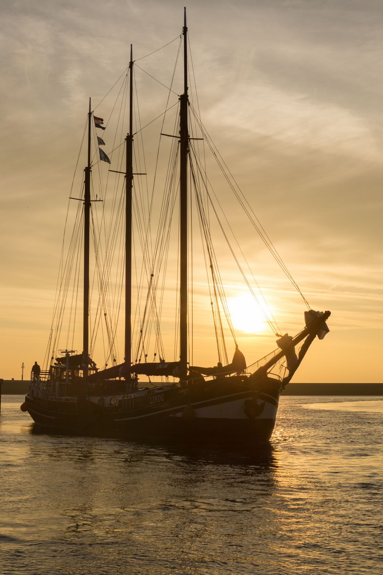 Boat at sunset Stock Free