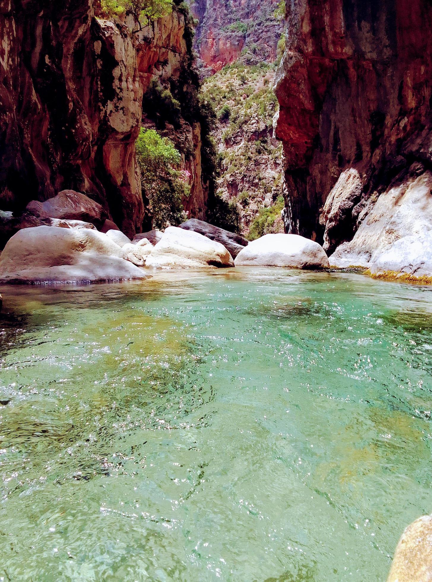 Splendor of the El Kennar valley a journey into the heart of nature tranquil and stunning water landscapes Stock Free