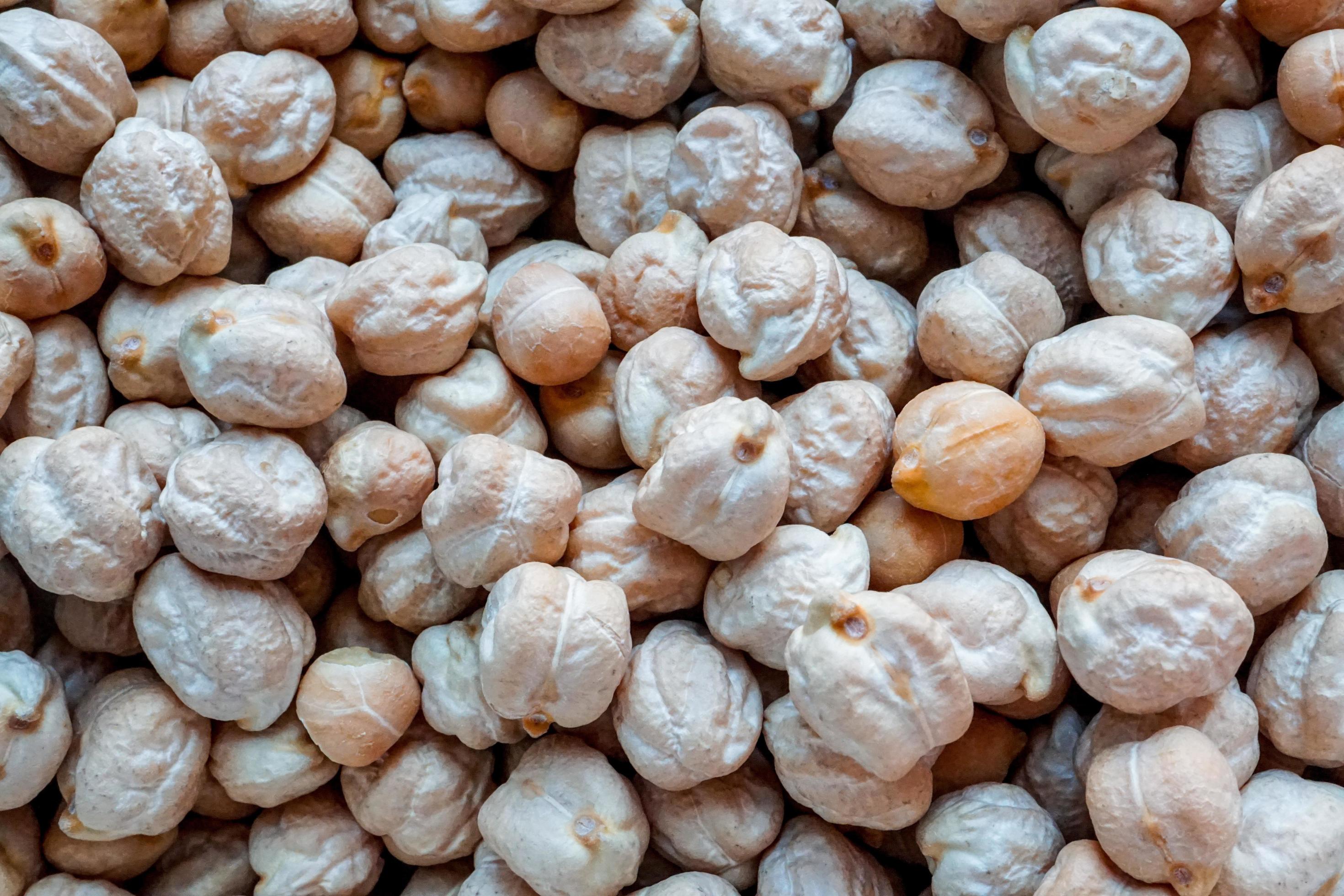 uncooked chickpeas background, mediterranean food Stock Free