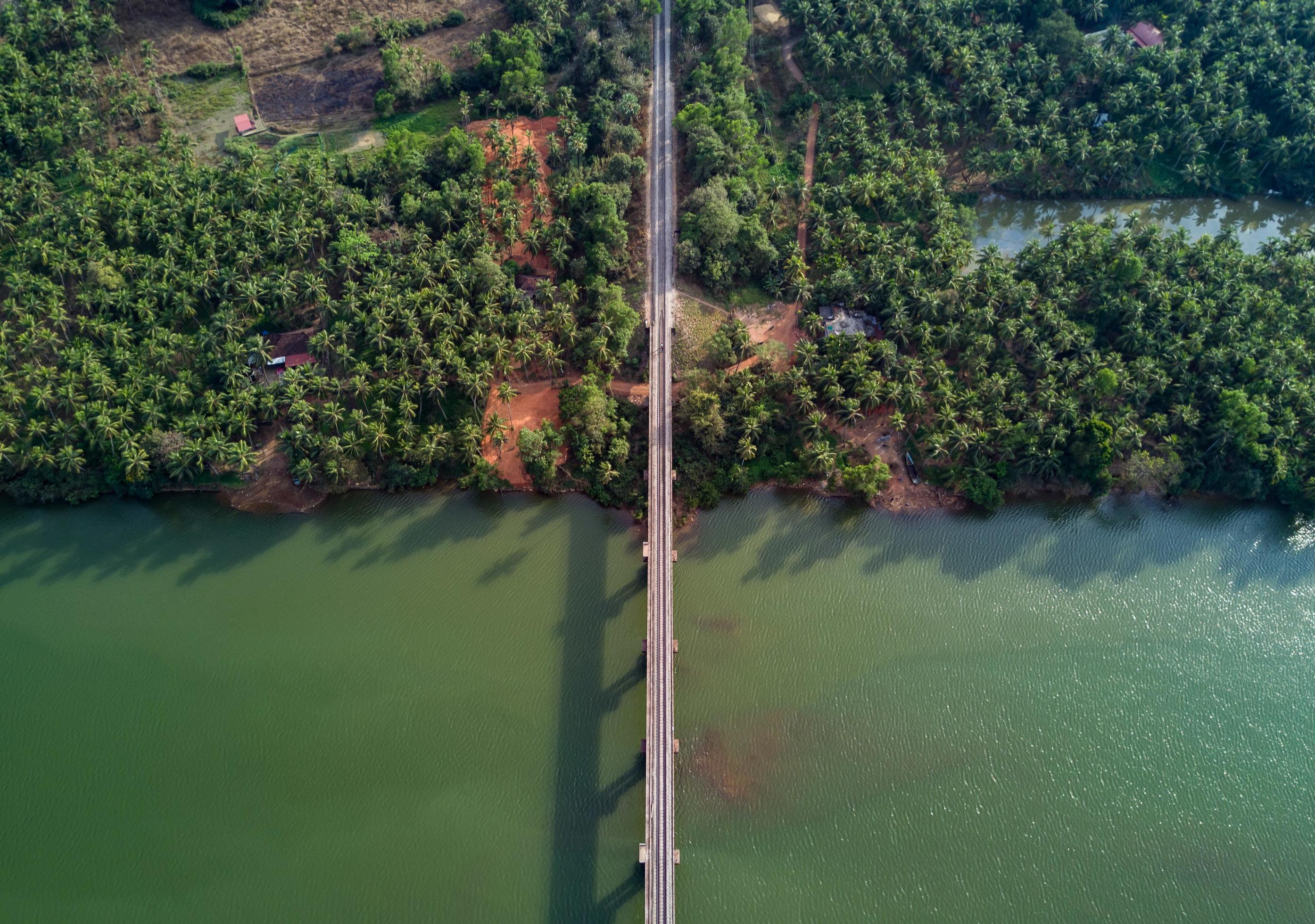 Aerial photography of body of water Stock Free