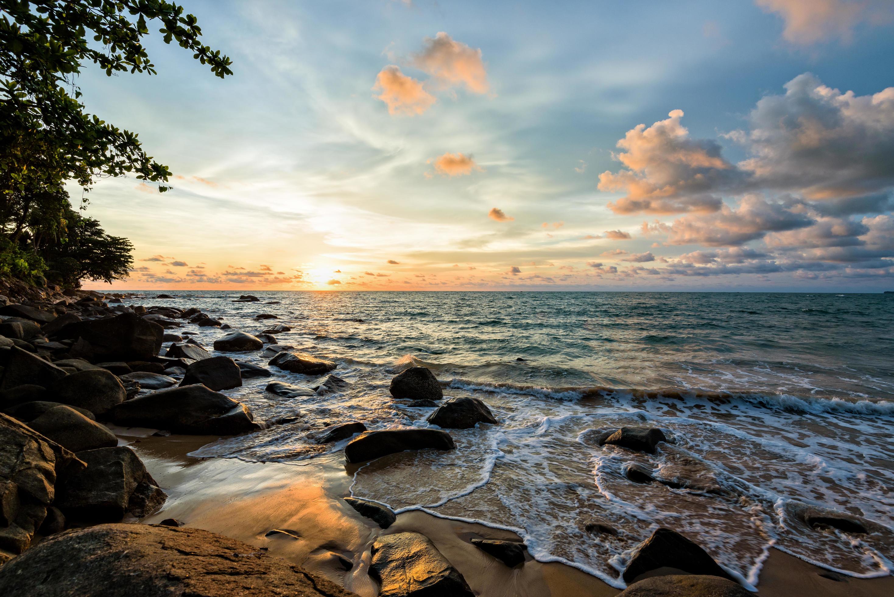 Sunset at beach in Thailand Stock Free