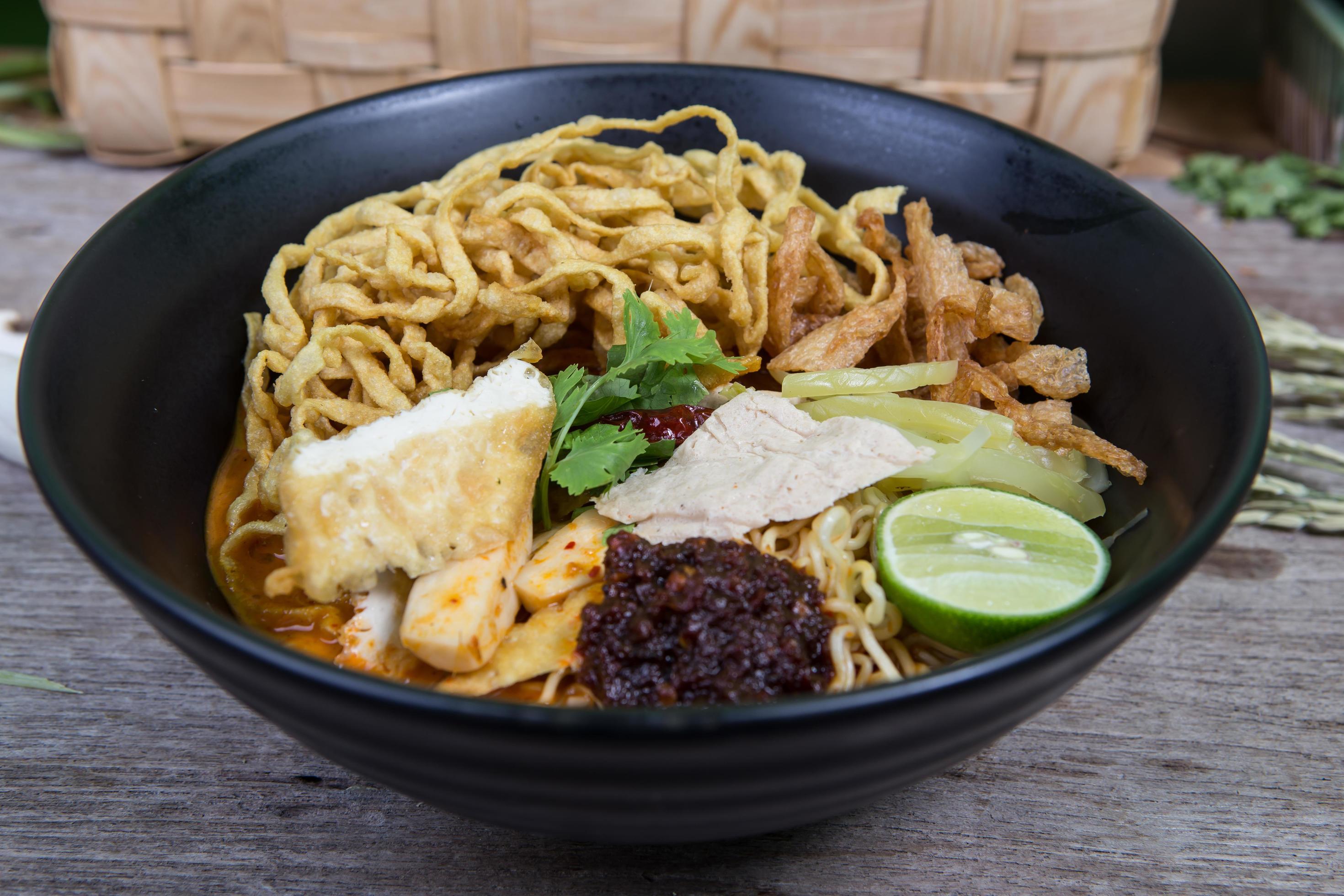 khao soi , curry noodles , thai food Stock Free