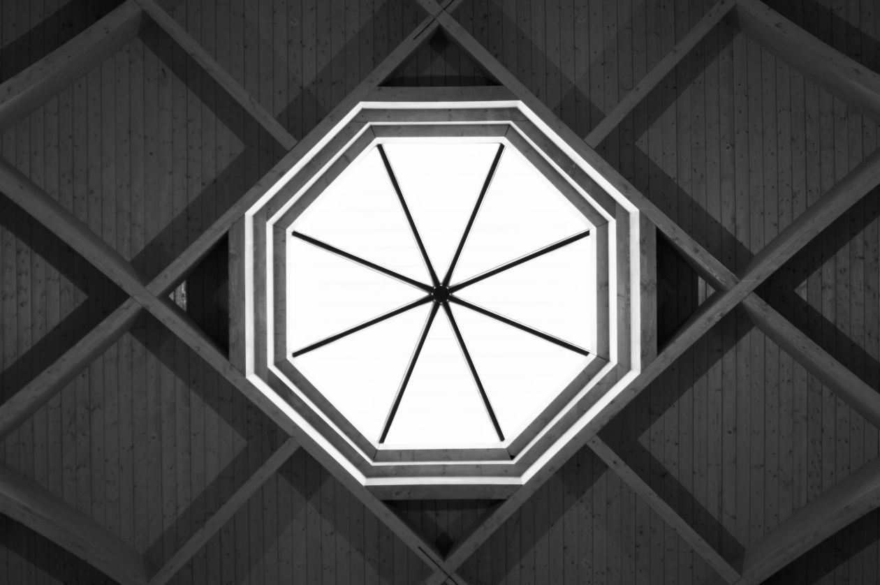 Ceiling symmetry Stock Free