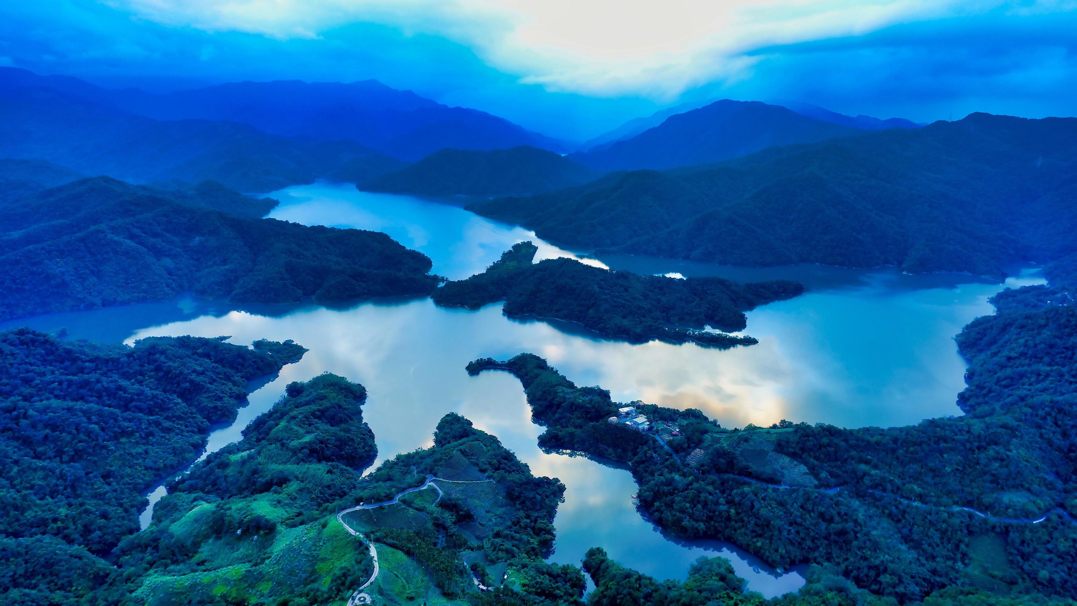 Aerial view of Thousand Island Lake Stock Free