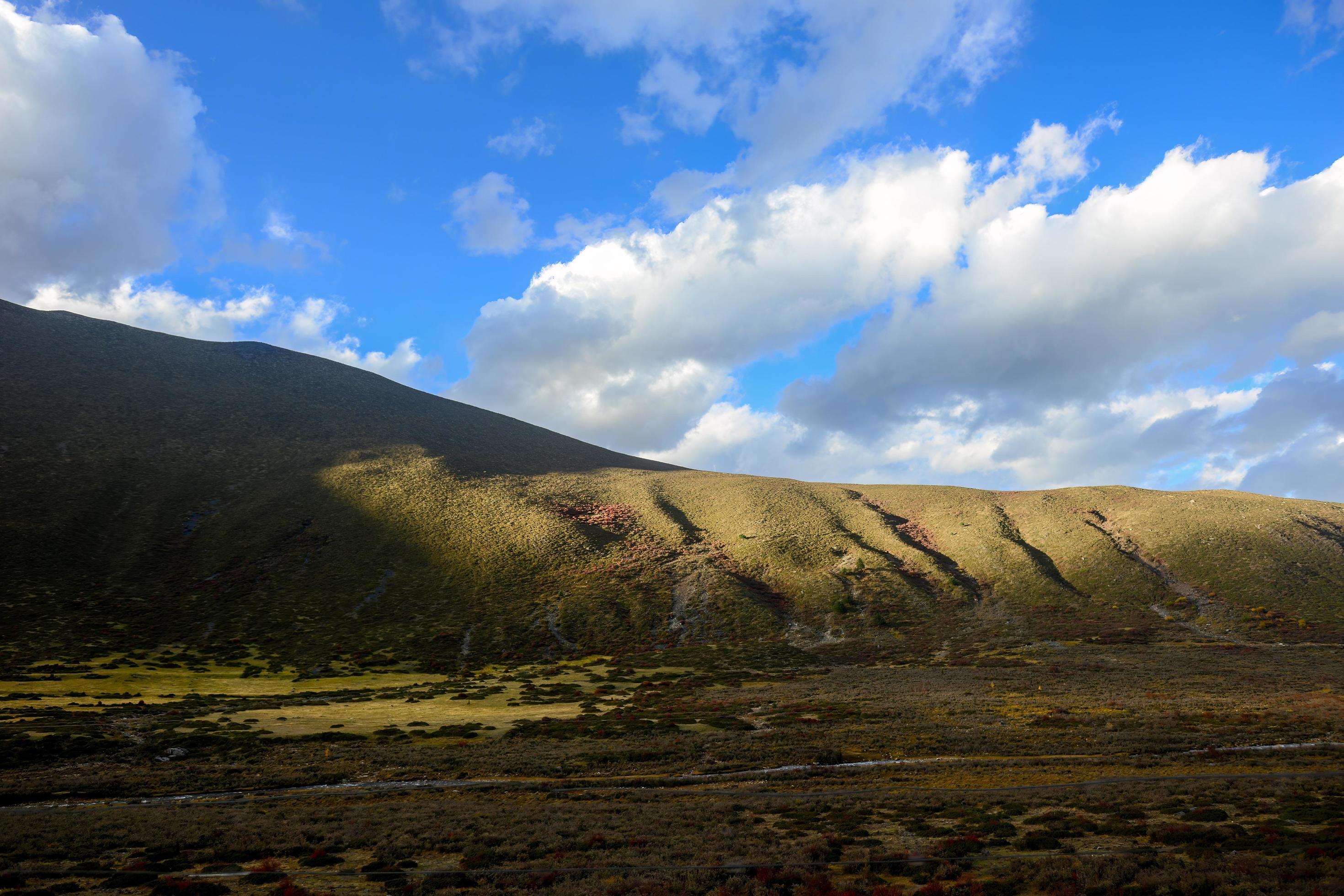 Spectacular scenery in the high mountains of western Sichuan, China Stock Free