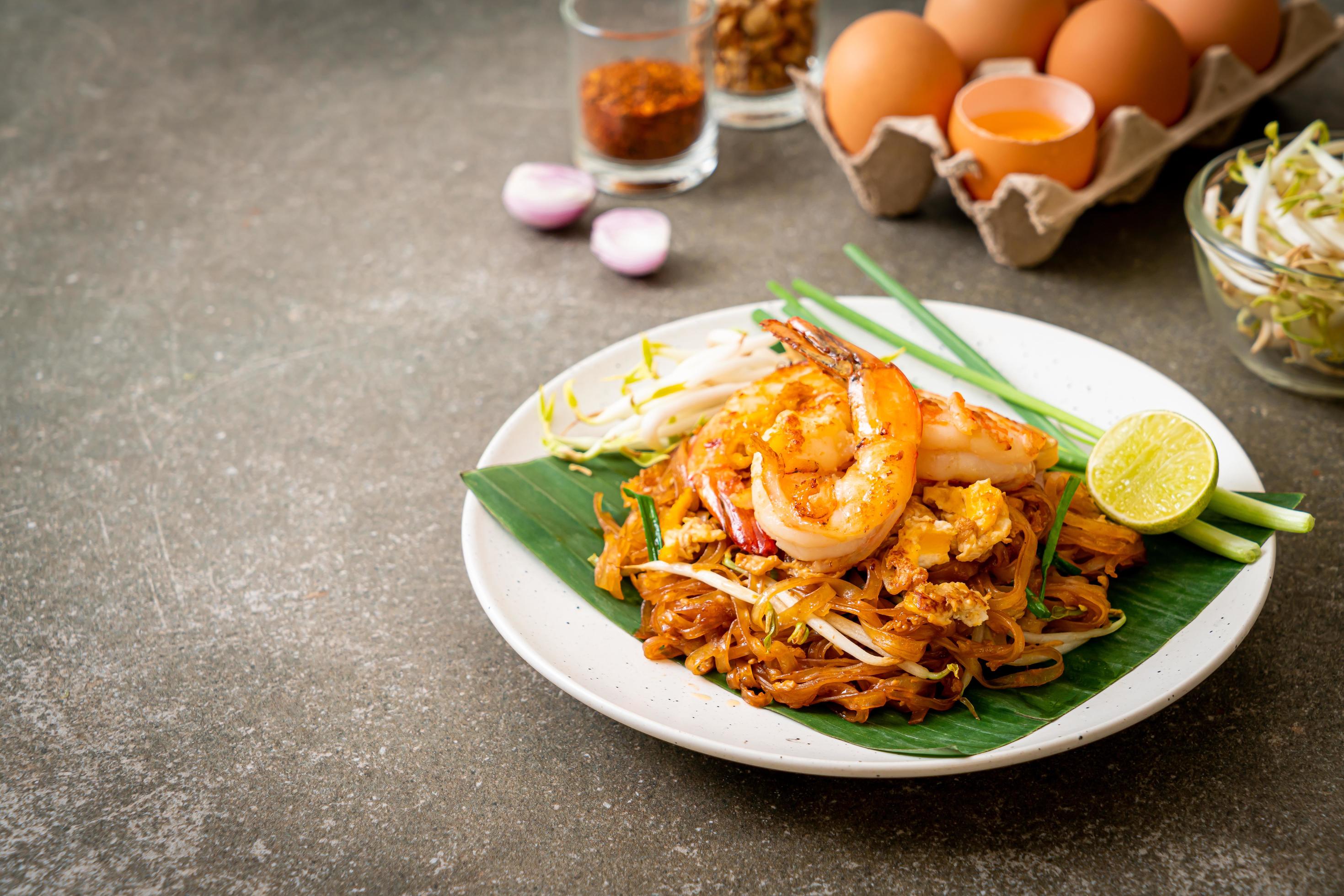 
									Pad Thai – stir-fried rice noodles with shrimp – Thai food style Stock Free