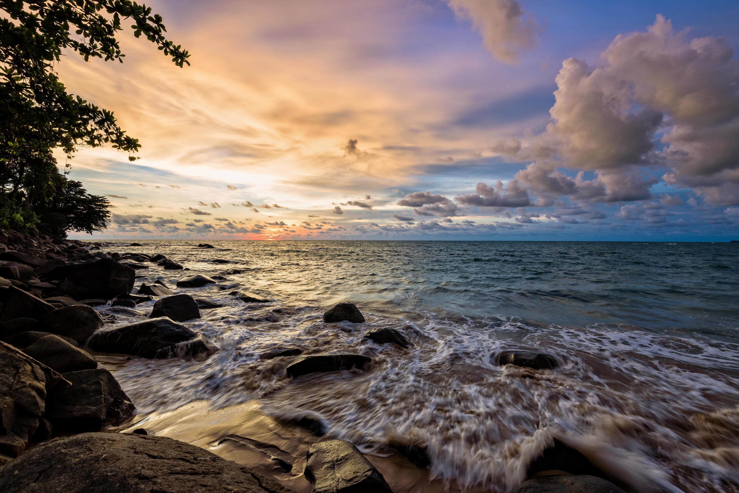 Sunset at beach in Thailand Stock Free