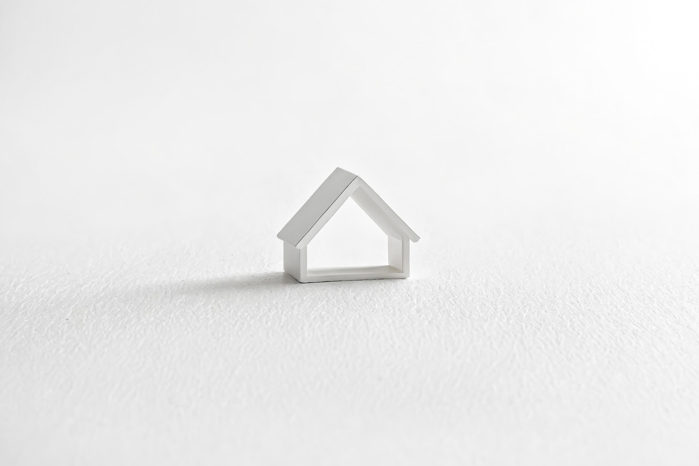 Minimalist White House Model on White Background Stock Free