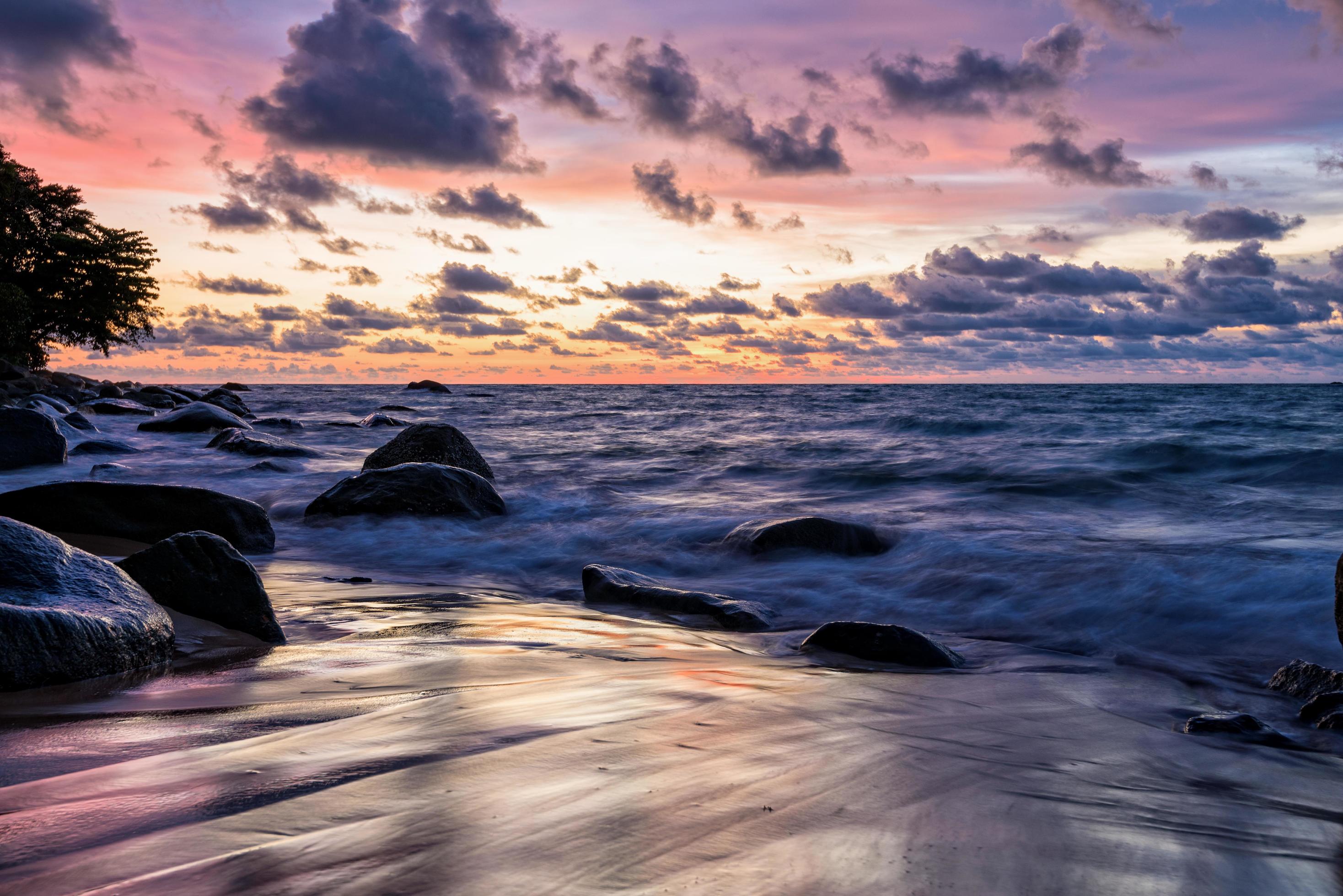 Sunset at beach in Thailand Stock Free